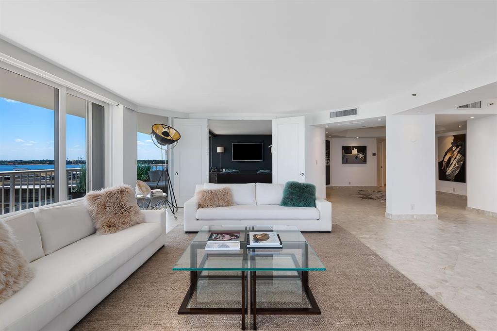 ENCLAVE OF PALM BEACH CON - Residential