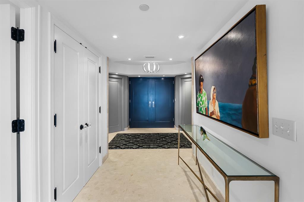 ENCLAVE OF PALM BEACH CON - Residential