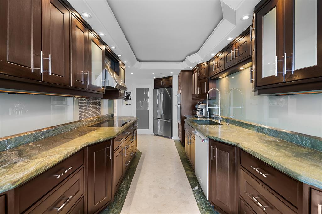 ENCLAVE OF PALM BEACH CON - Residential