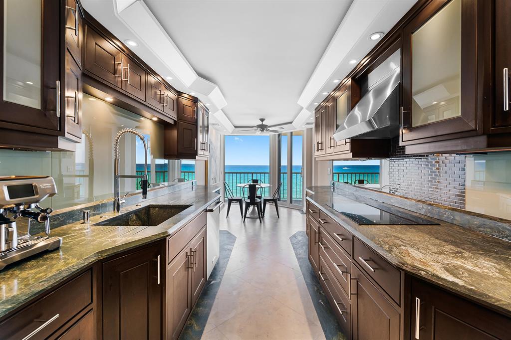 ENCLAVE OF PALM BEACH CON - Residential