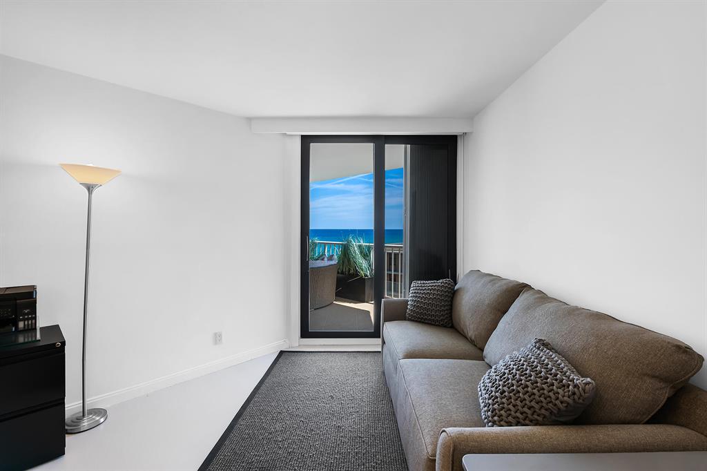 ENCLAVE OF PALM BEACH CON - Residential