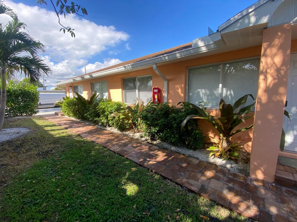 Photo of 914 N J Street #2, Lake Worth Beach, FL 33460 (MLS # R11078373)