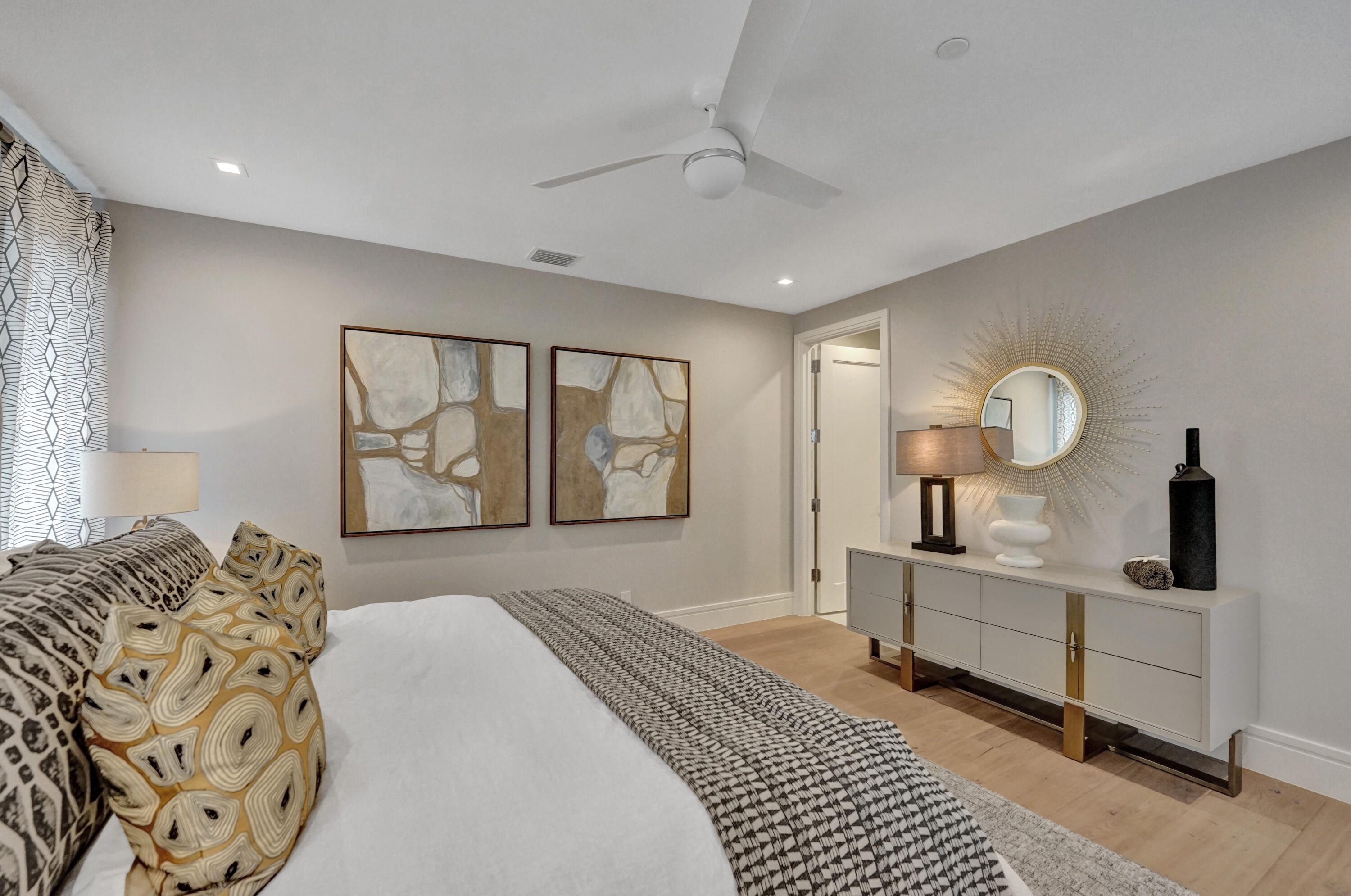 SEAGATE VILLAS - Residential