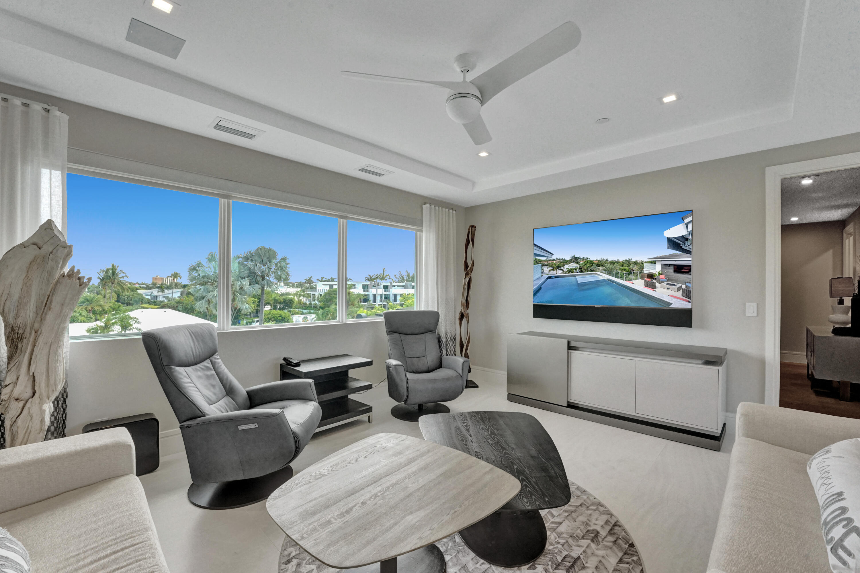 SEAGATE VILLAS - Residential