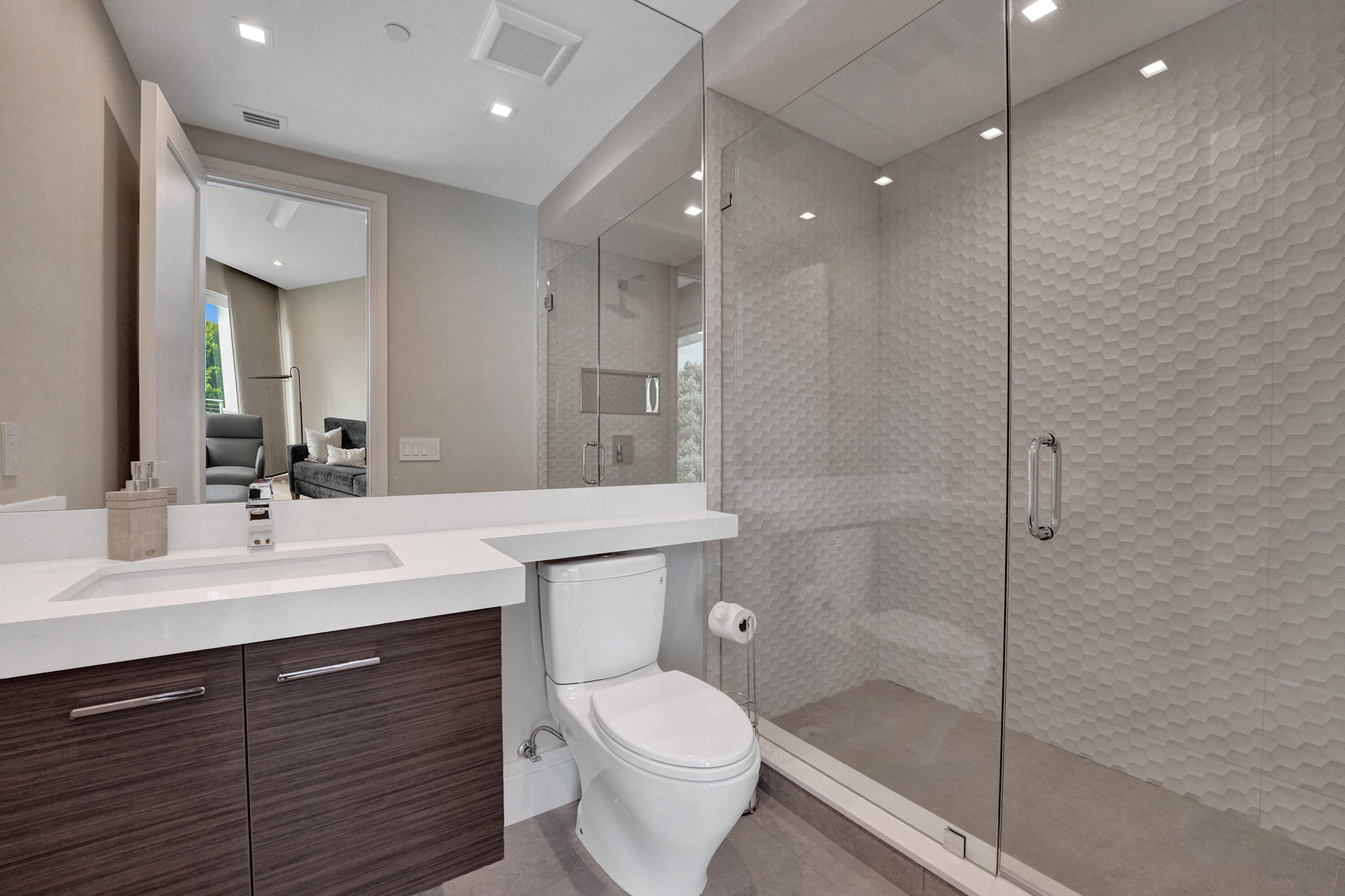 SEAGATE VILLAS - Residential