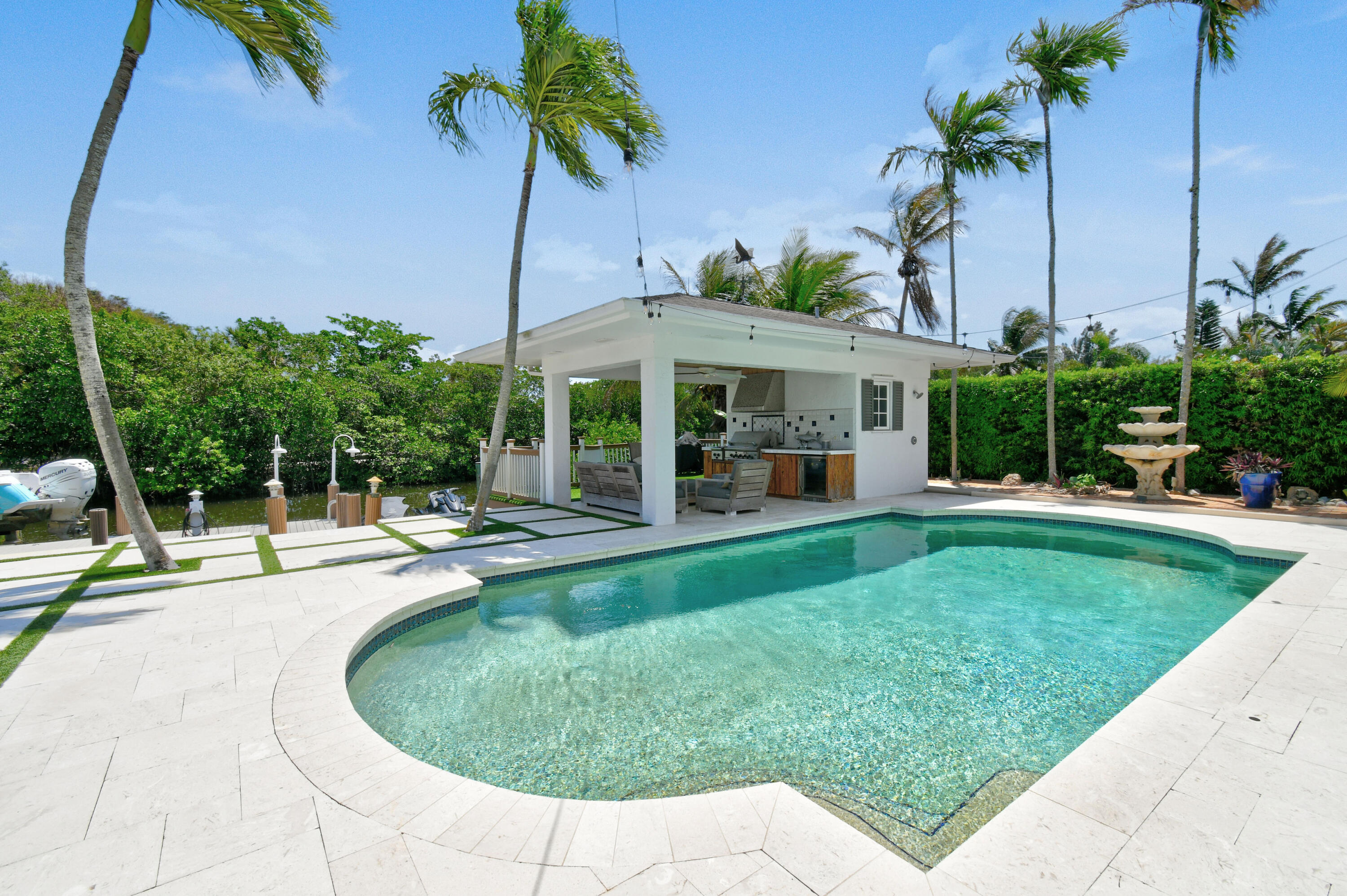 RIVERSIDE - Residential