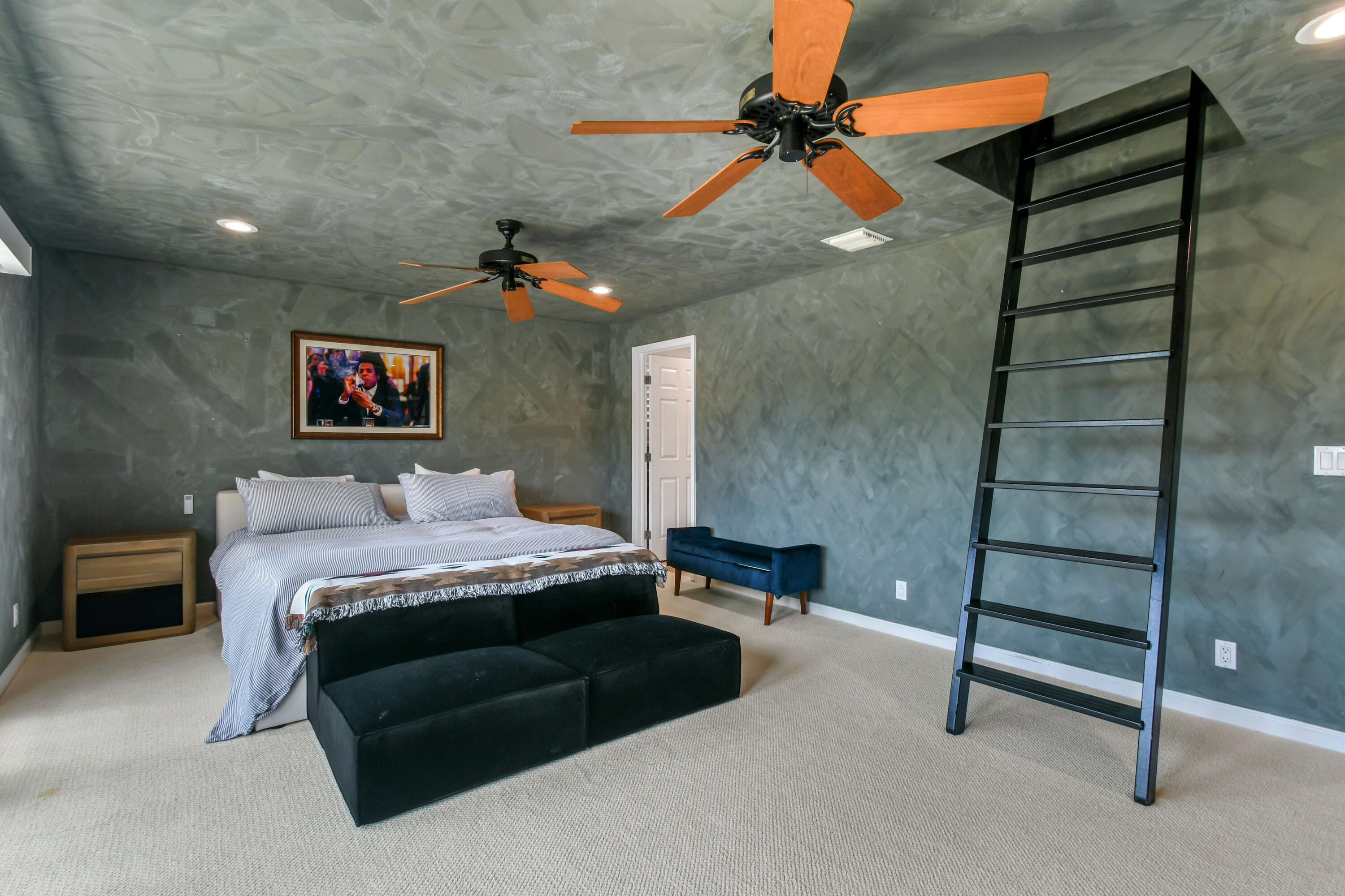 RIVERSIDE - Residential