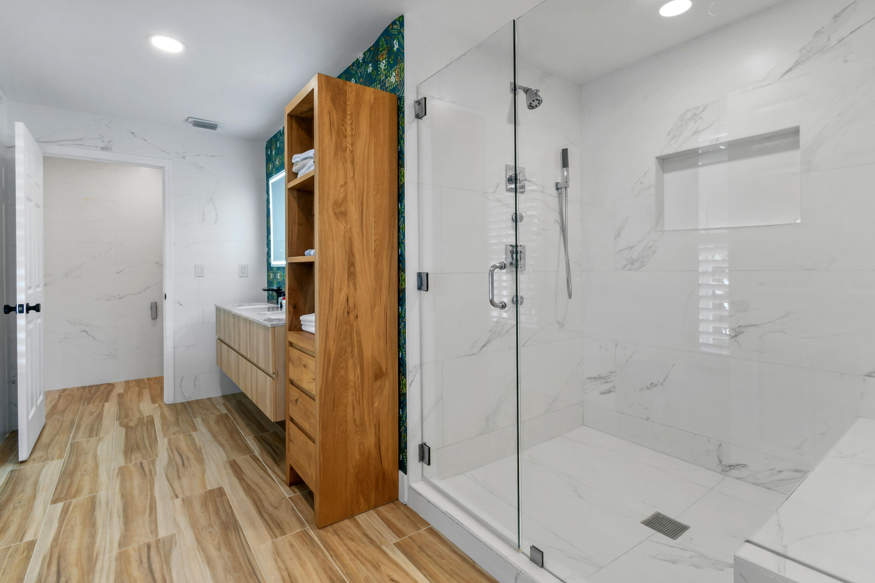 RIVERSIDE - Residential