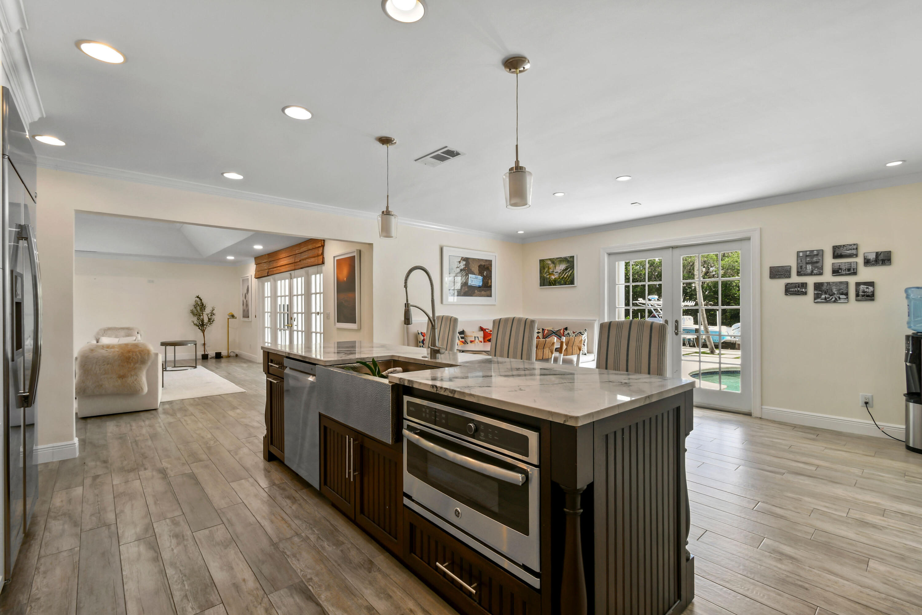 RIVERSIDE - Residential