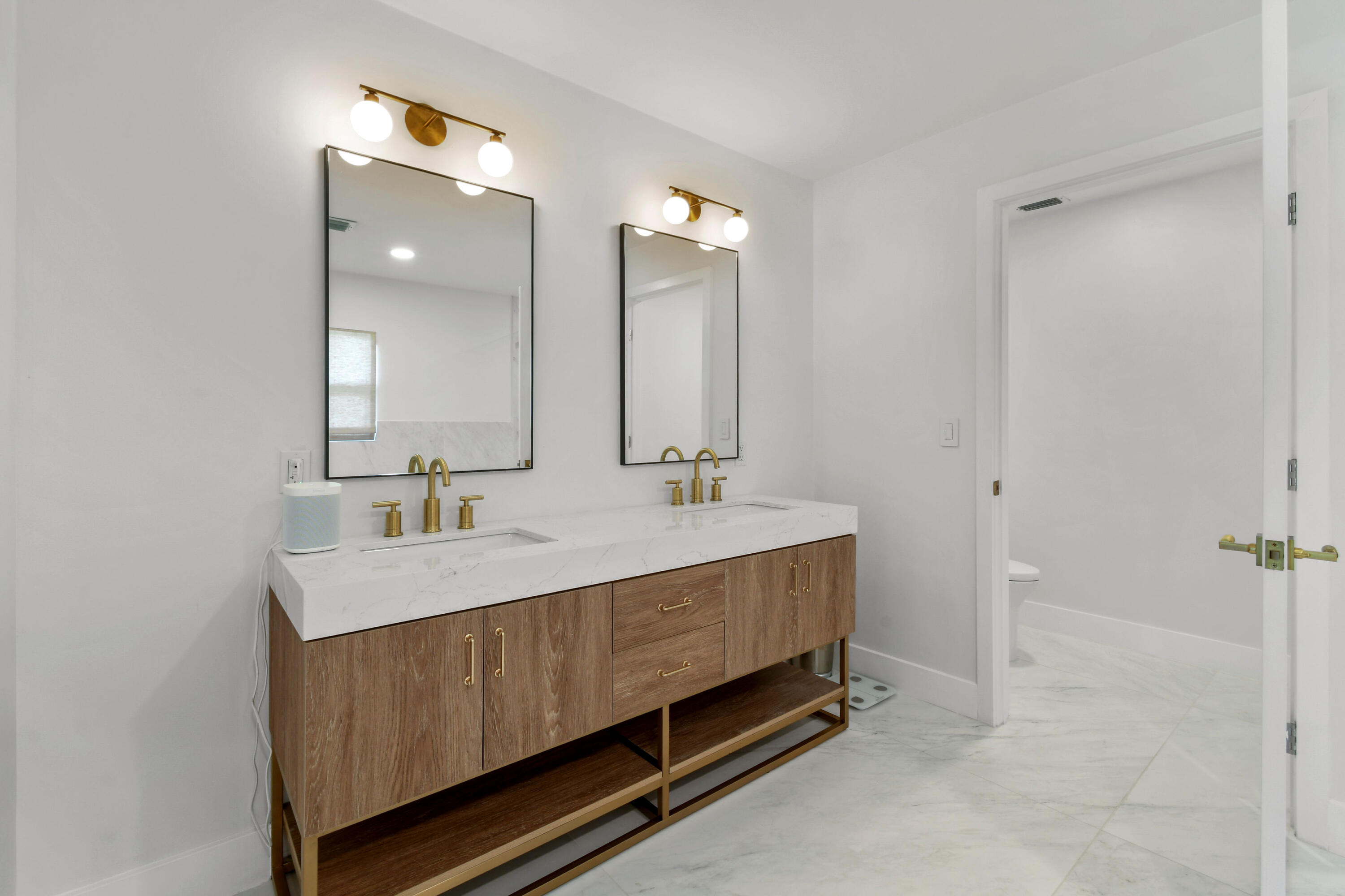 RIVERSIDE - Residential