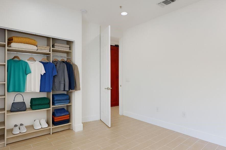 FOXFORD TRAILS - Residential Lease