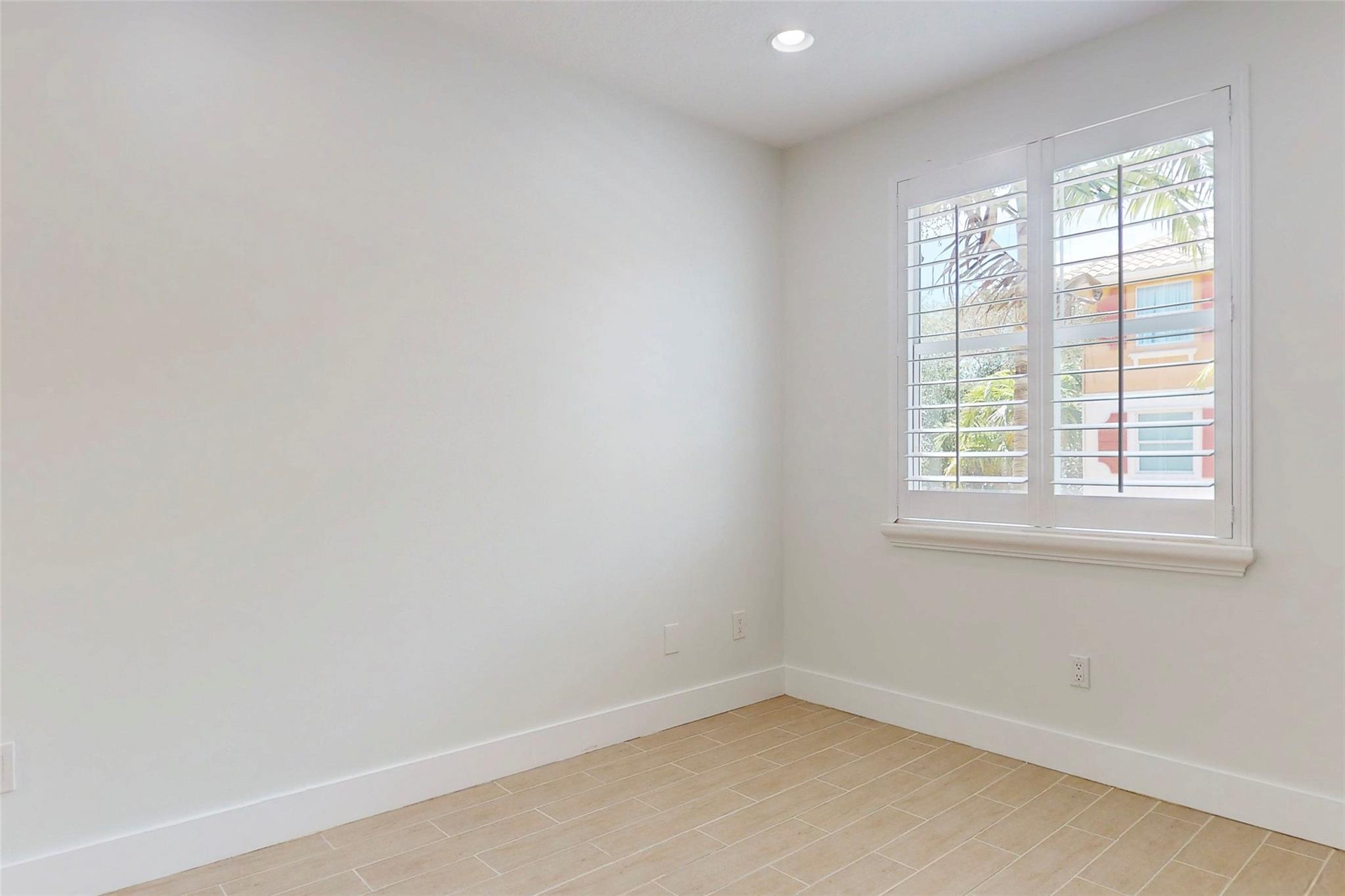 FOXFORD TRAILS - Residential Lease
