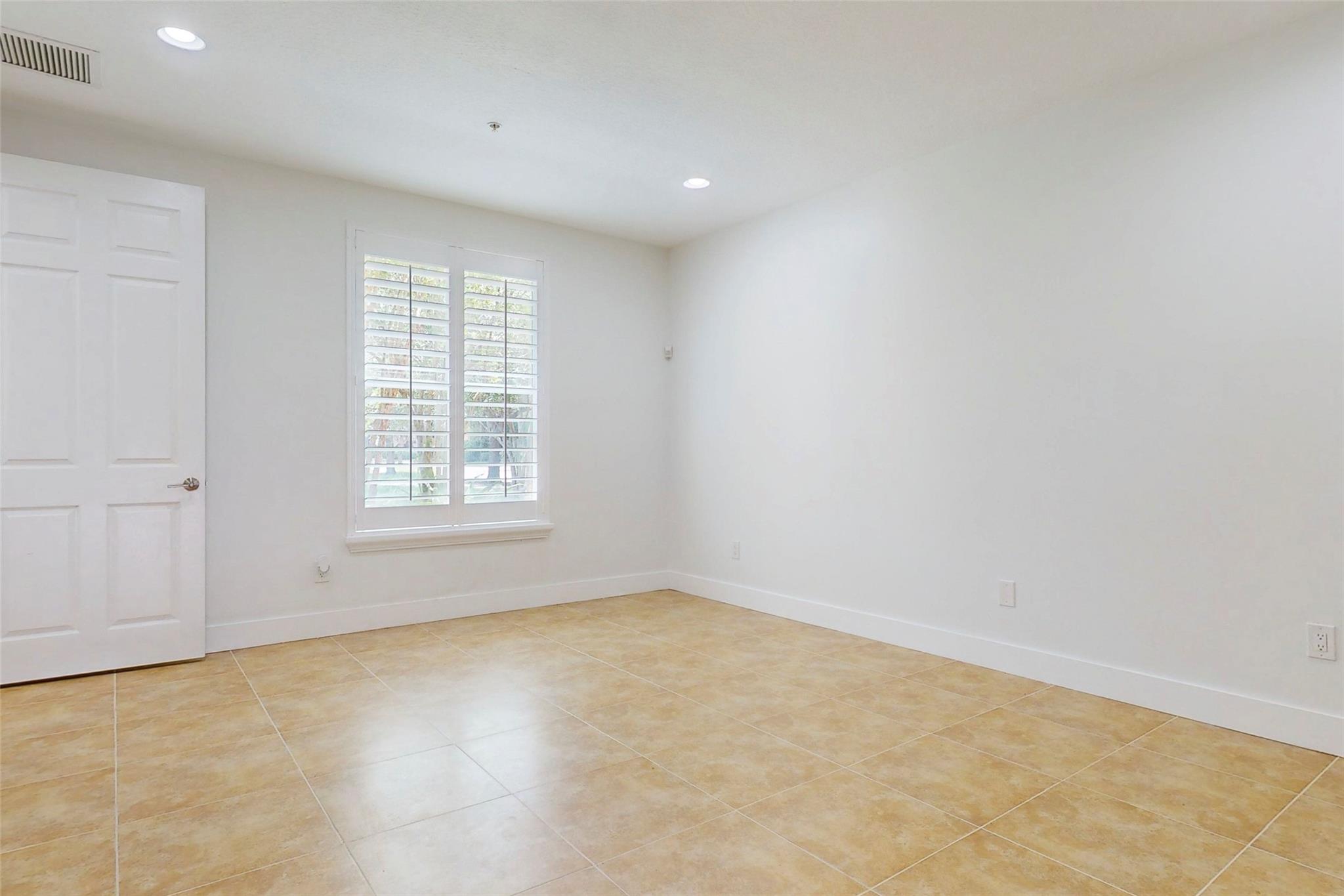 FOXFORD TRAILS - Residential Lease