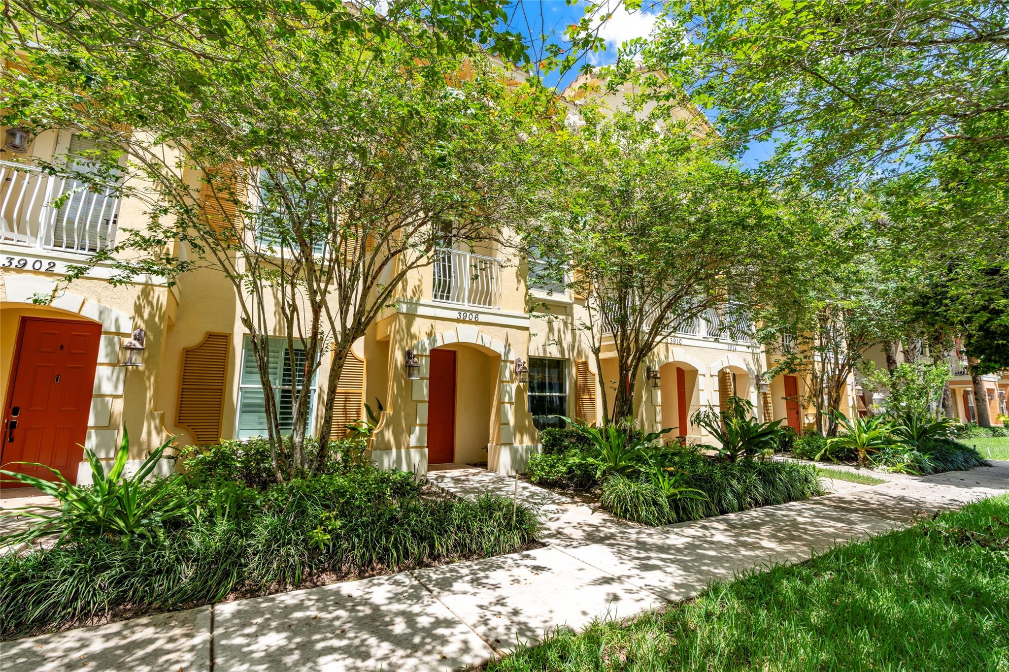 FOXFORD TRAILS - Residential Lease