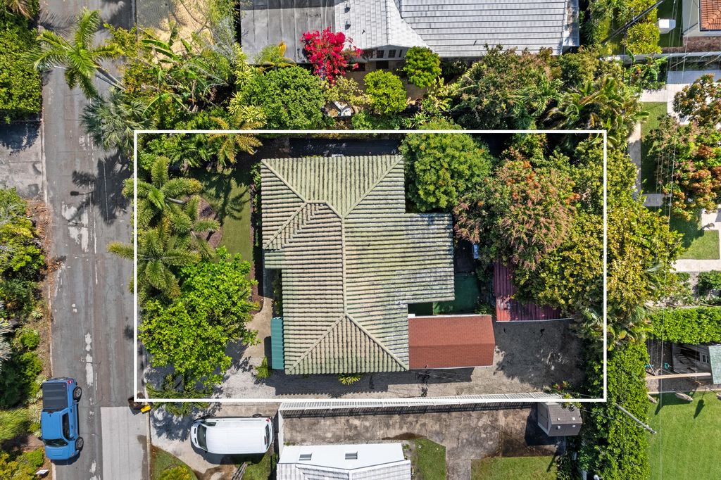 Photo of 310 Russlyn Drive, West Palm Beach, FL 33405 (MLS # B26009874)