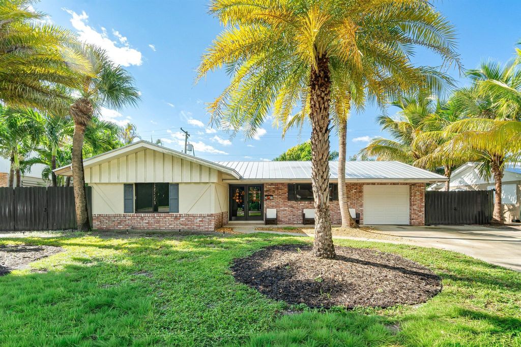 Photo of 734 Fairhaven Drive, North Palm Beach, FL 33408 (MLS # R11124679)