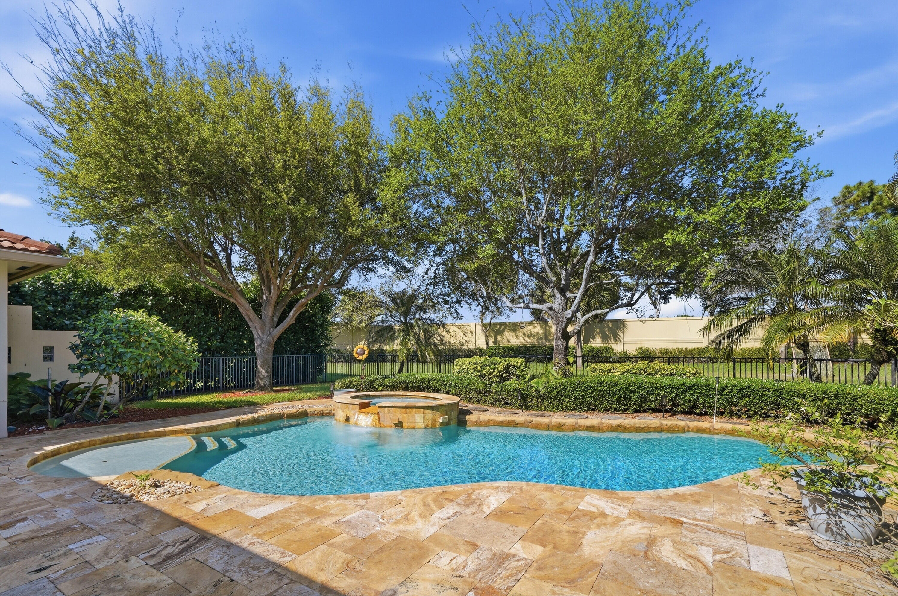 GRAND HAVEN AT LINTON BLVD - Residential