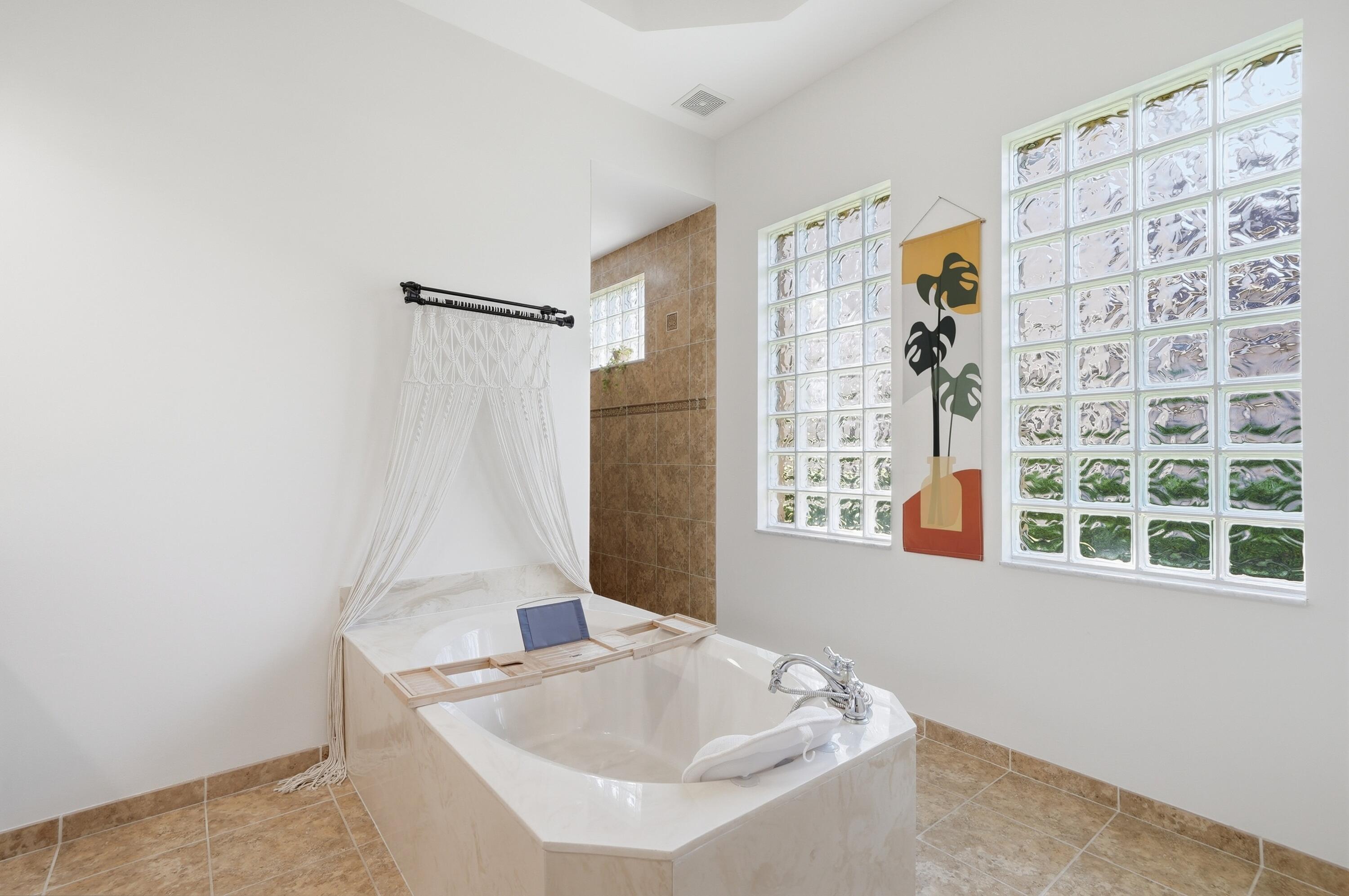 GRAND HAVEN AT LINTON BLVD - Residential