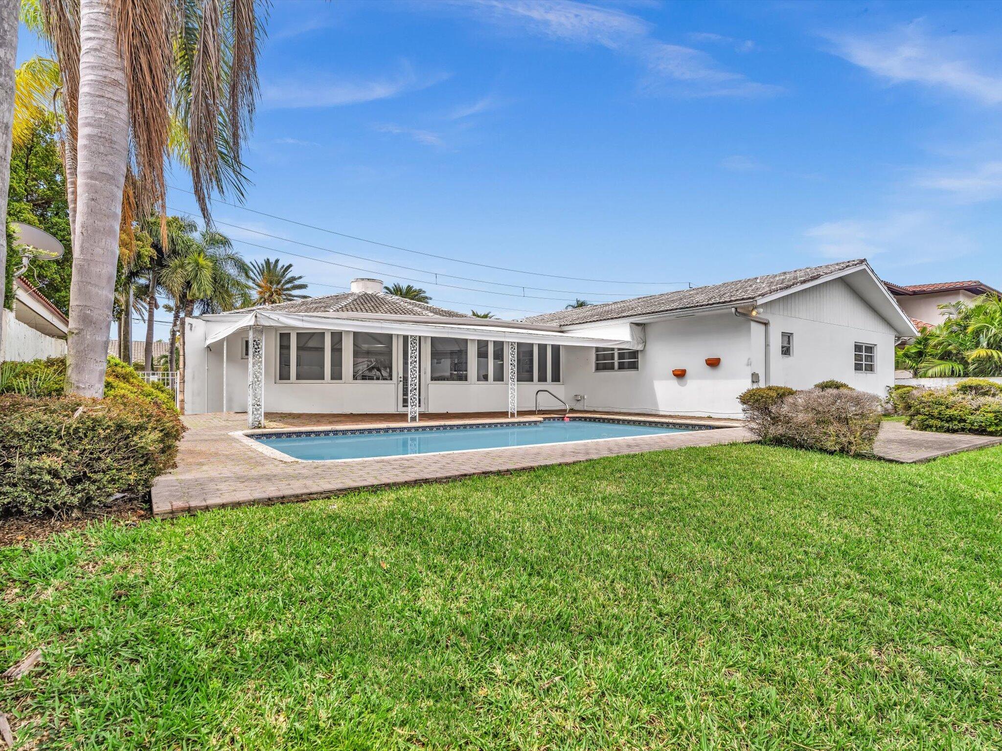 CORAL RIDGE COUNTRY CLUB - Residential