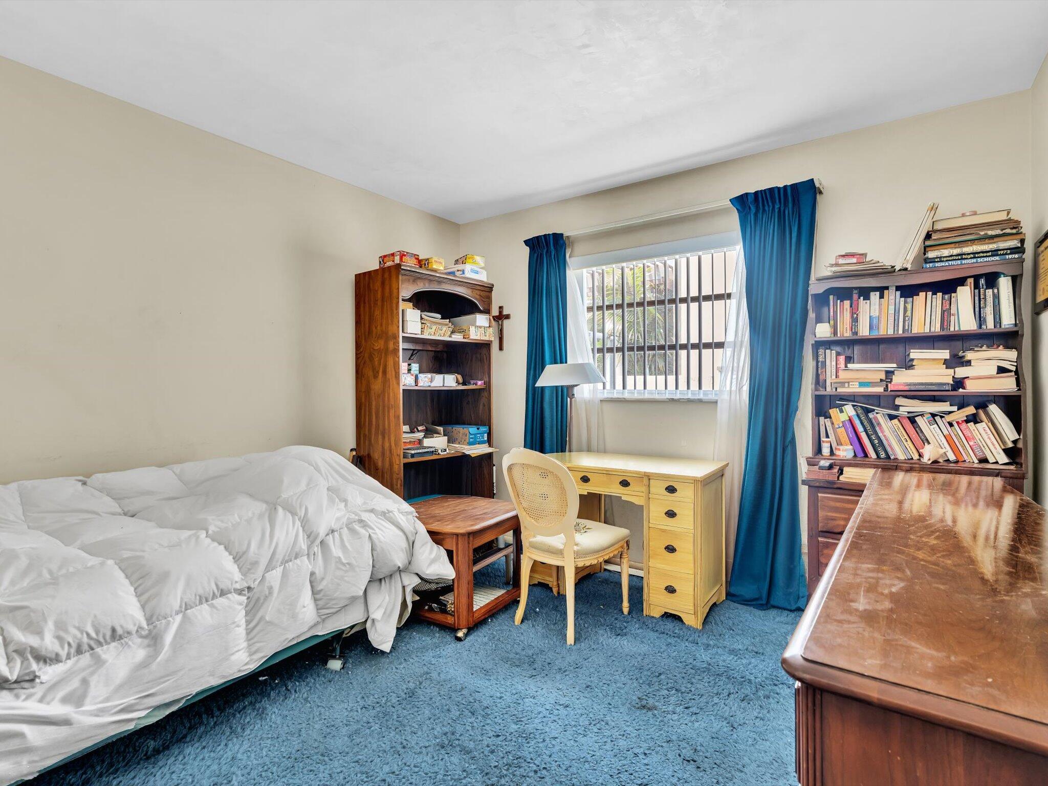 CORAL RIDGE COUNTRY CLUB - Residential