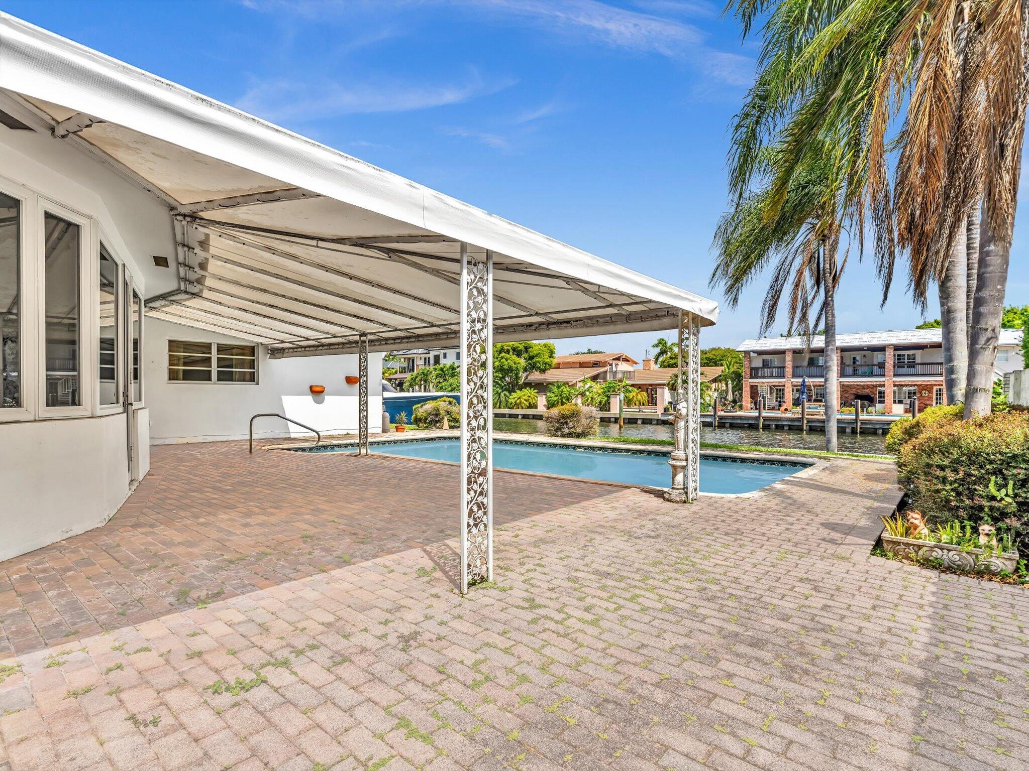 CORAL RIDGE COUNTRY CLUB - Residential