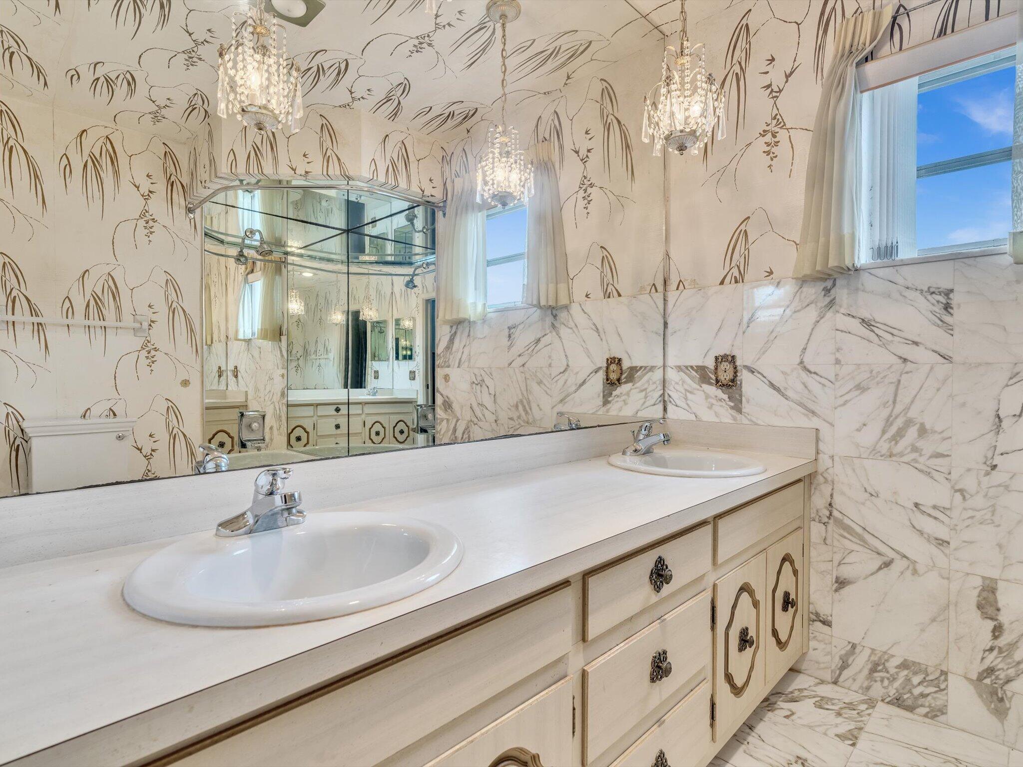 CORAL RIDGE COUNTRY CLUB - Residential