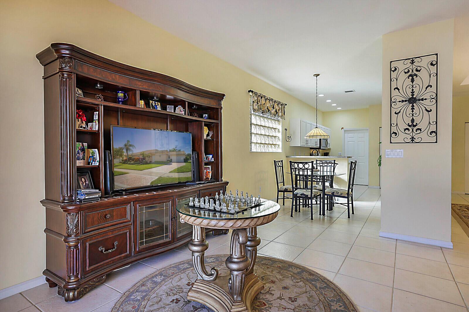 MADISON LAKES - Residential