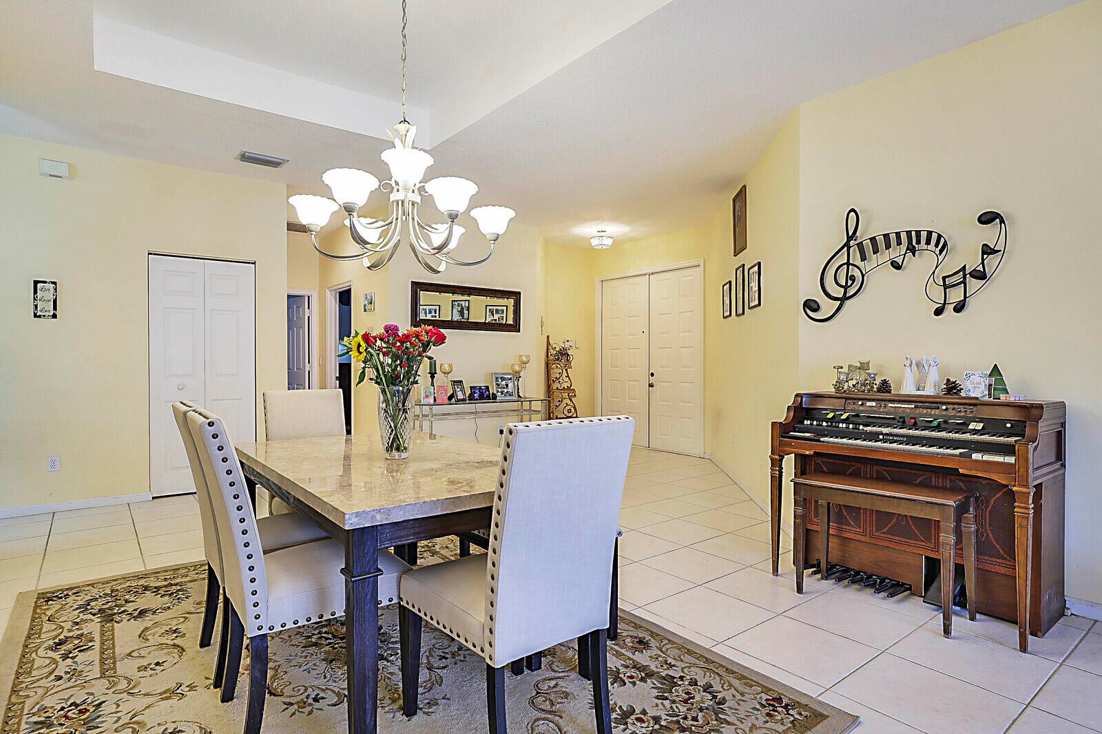 MADISON LAKES - Residential