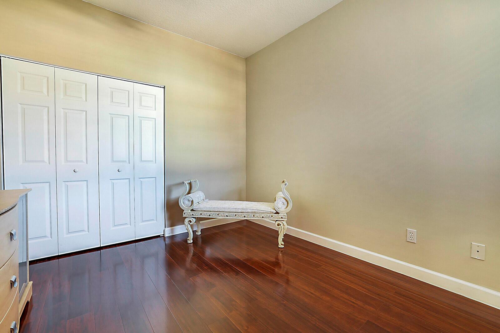 MADISON LAKES - Residential