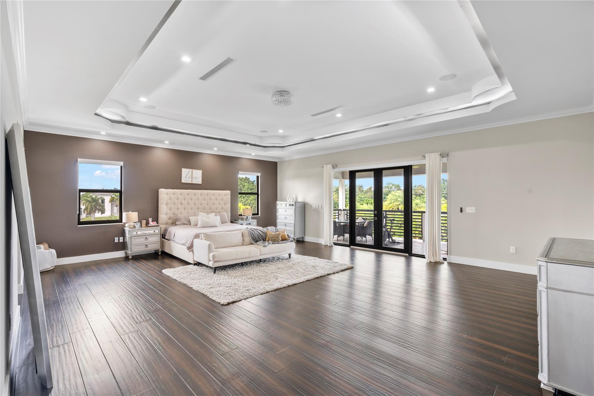 SUNSHINE RANCHES - Residential