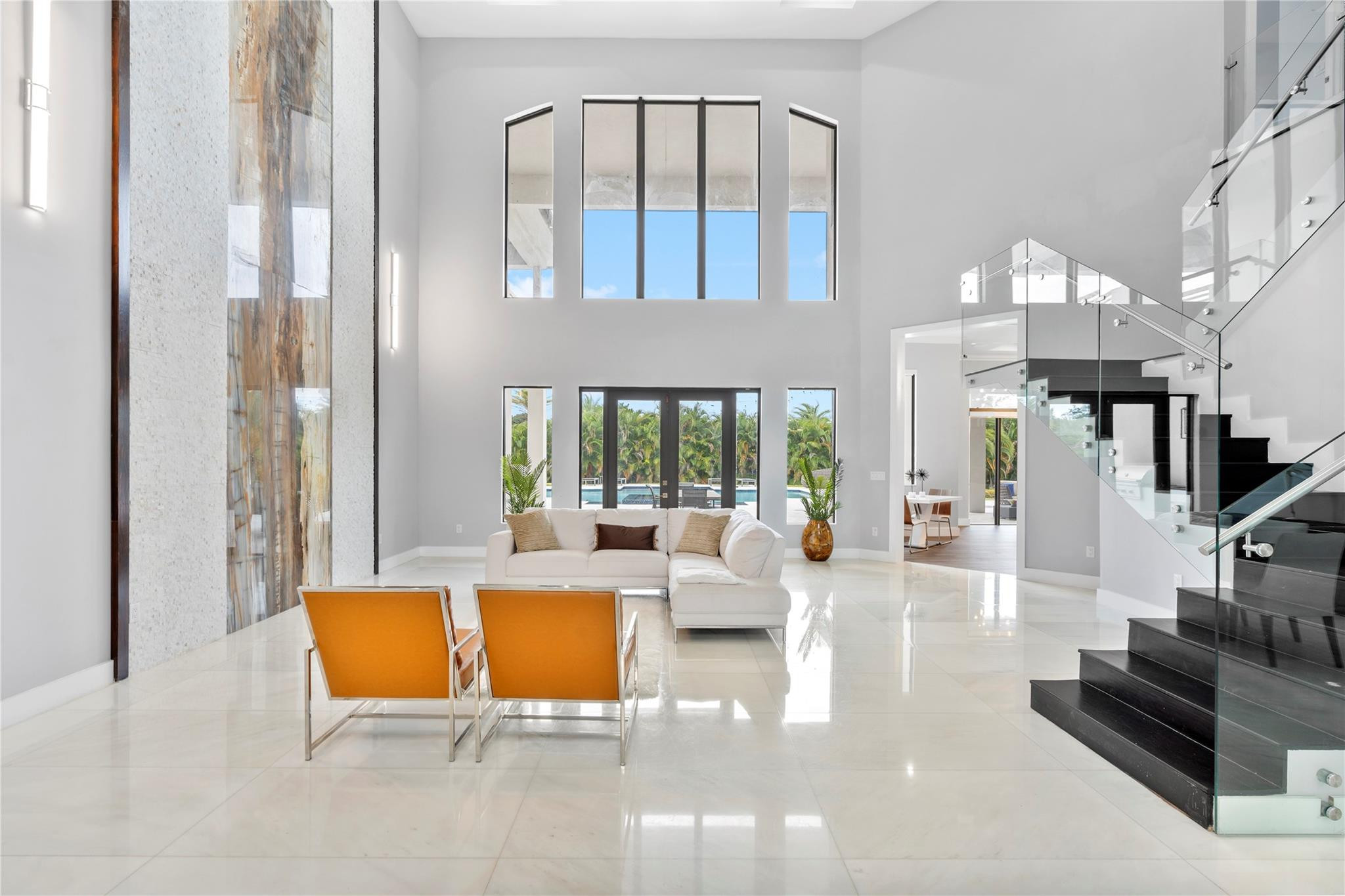 SUNSHINE RANCHES - Residential