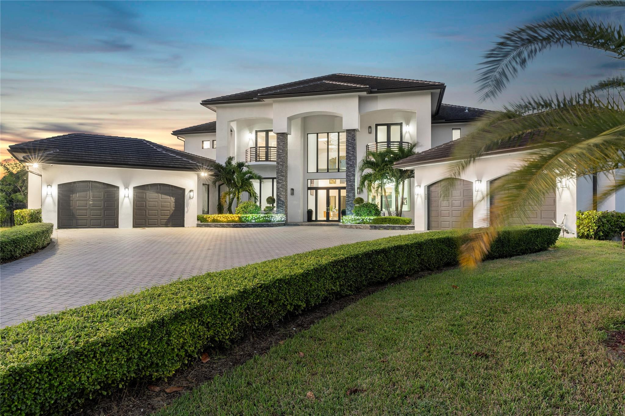 SUNSHINE RANCHES - Residential