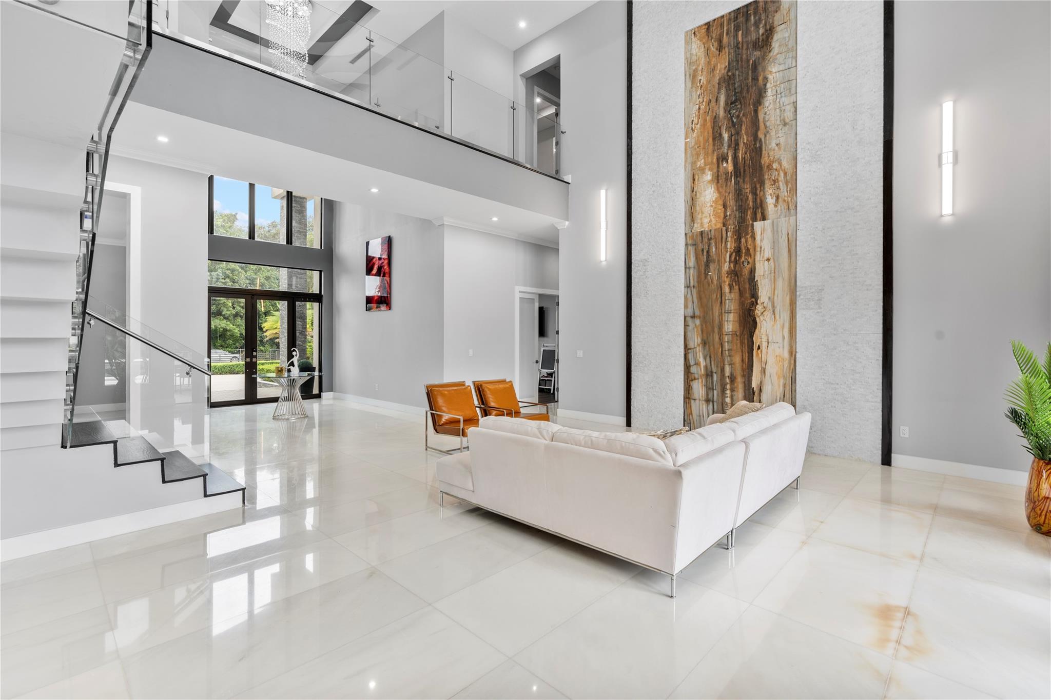 SUNSHINE RANCHES - Residential