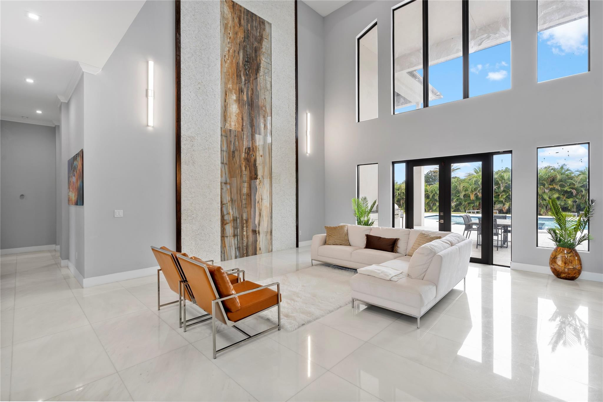 SUNSHINE RANCHES - Residential