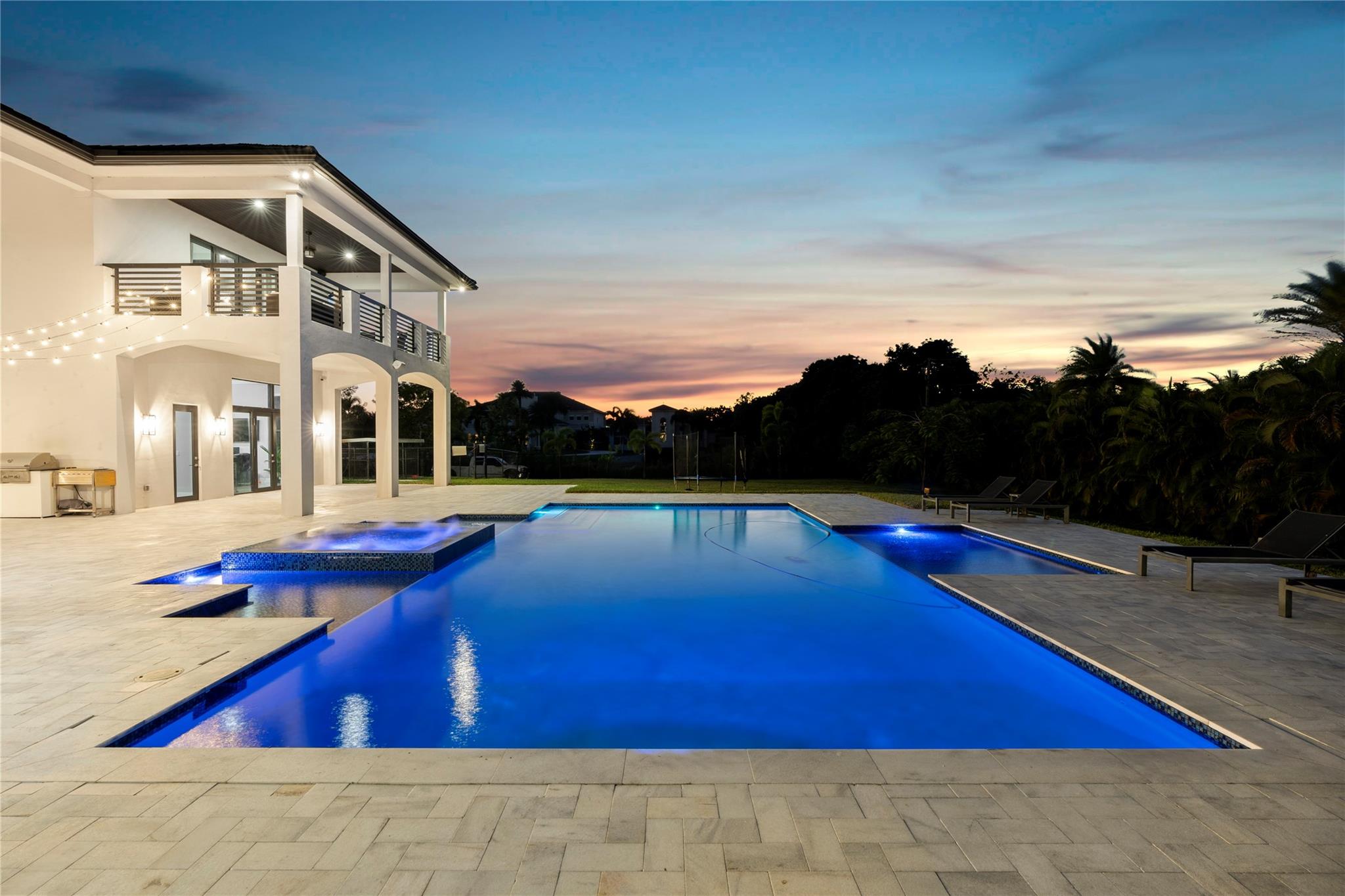 SUNSHINE RANCHES - Residential