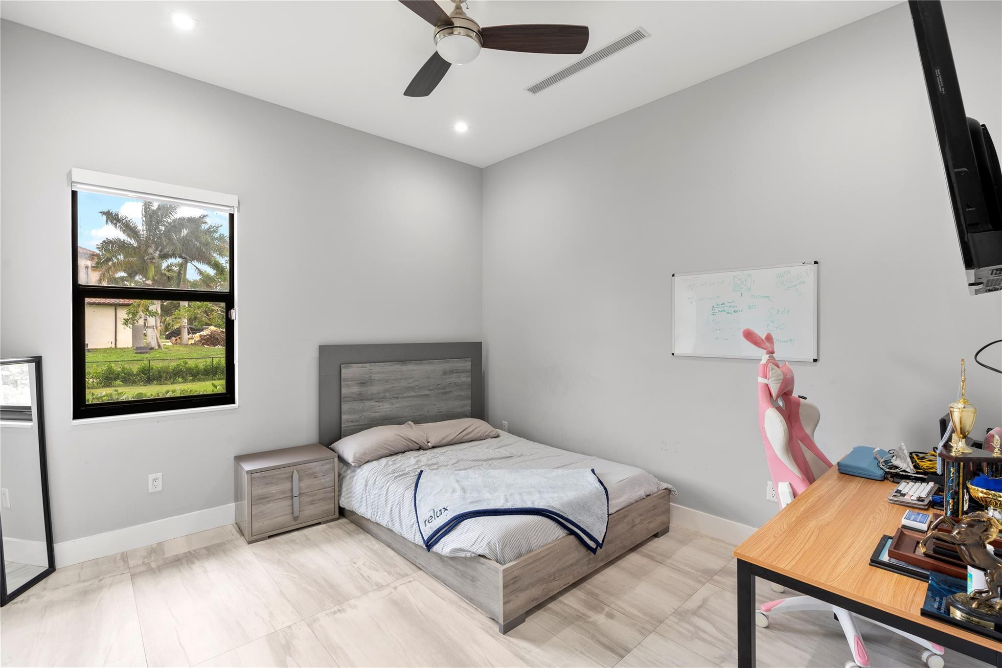 SUNSHINE RANCHES - Residential