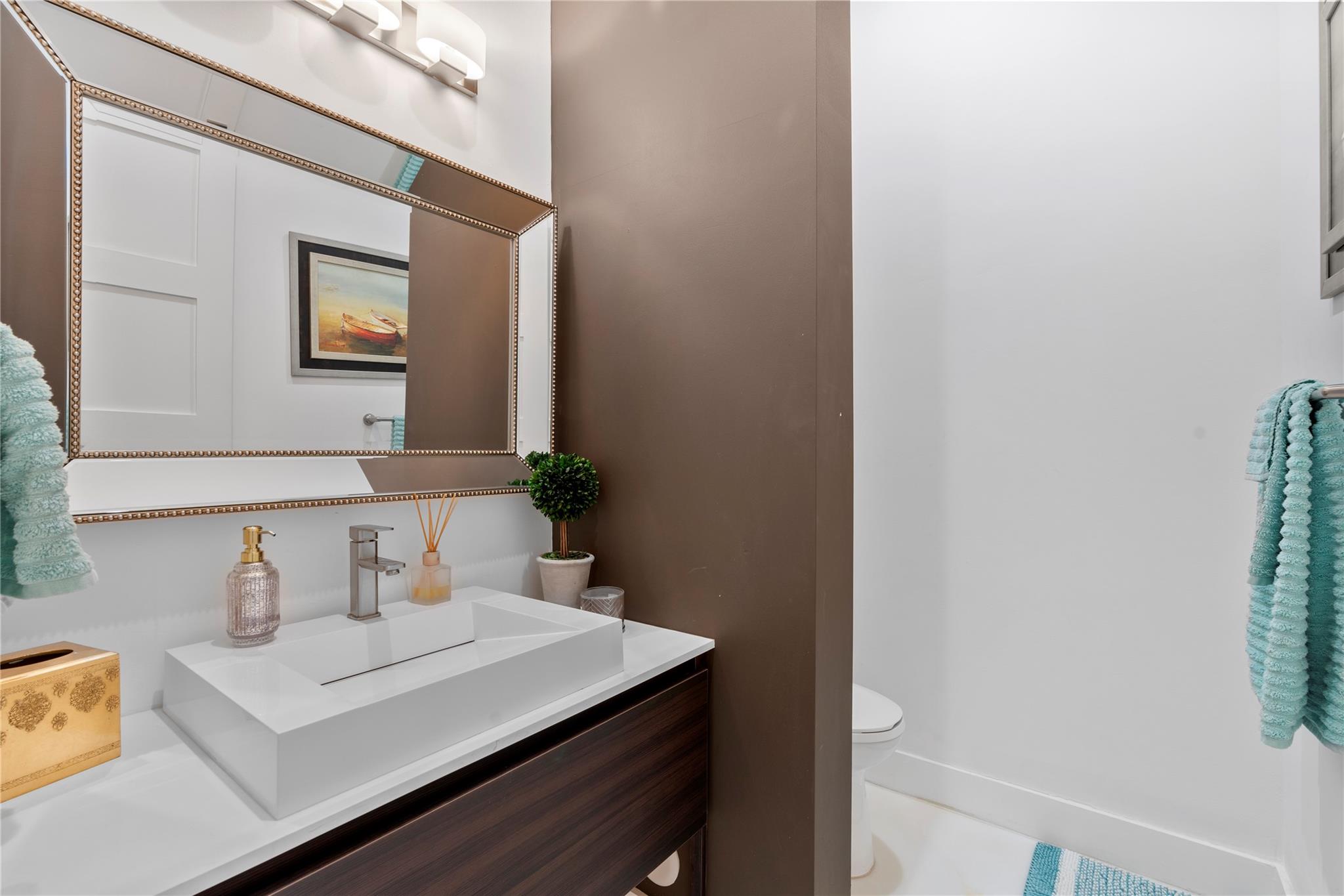 SUNSHINE RANCHES - Residential