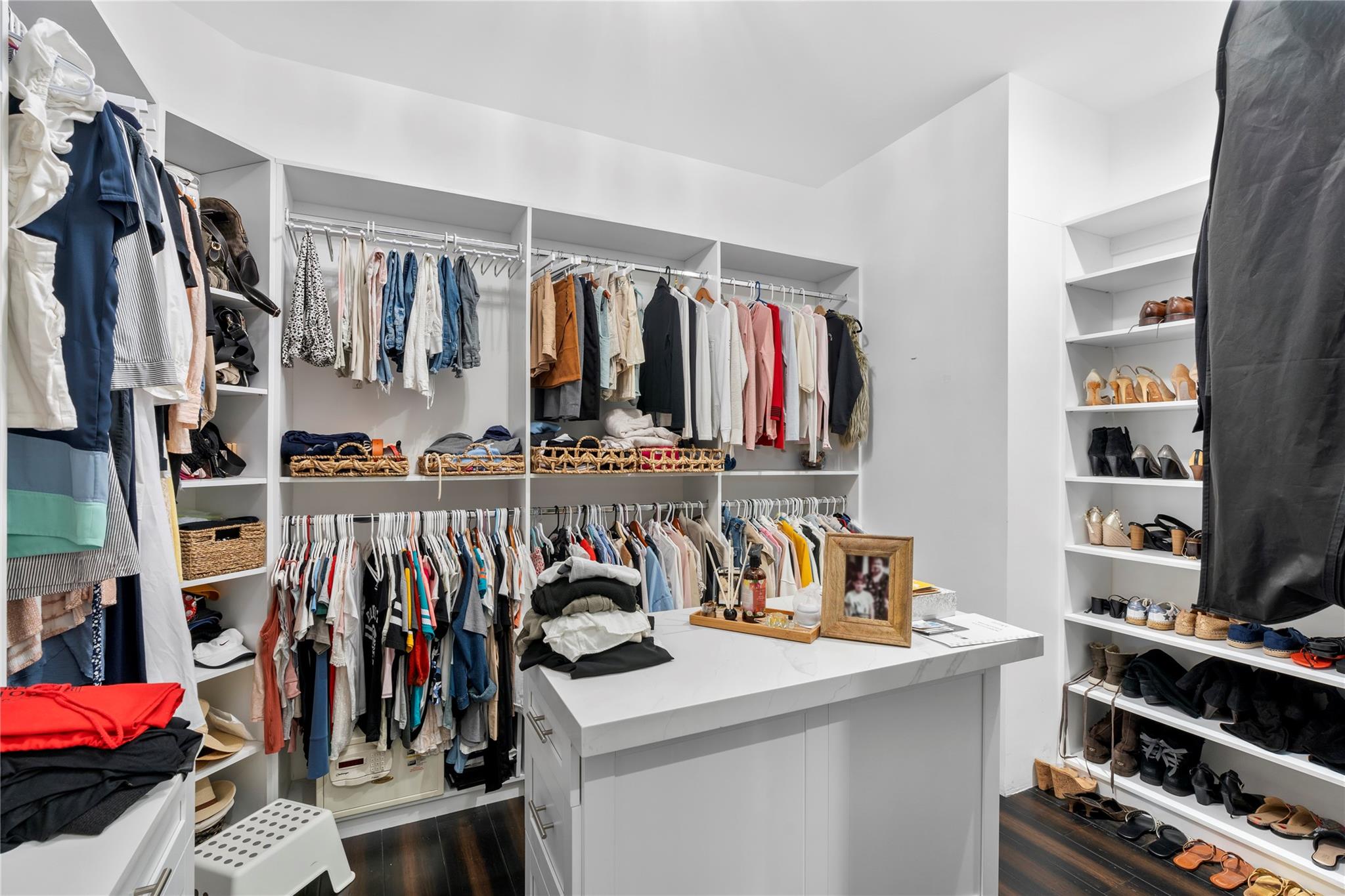 SUNSHINE RANCHES - Residential