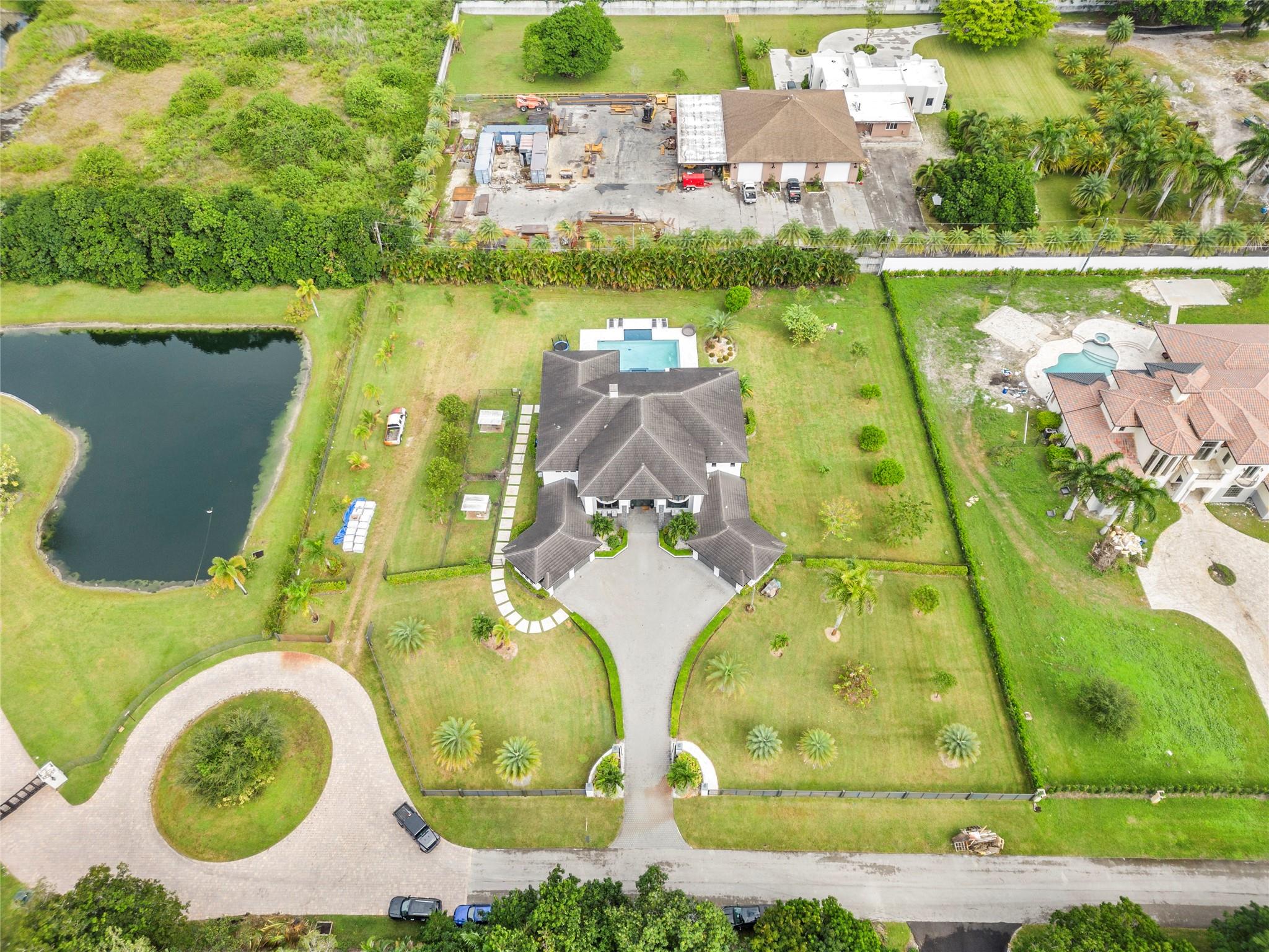 SUNSHINE RANCHES - Residential