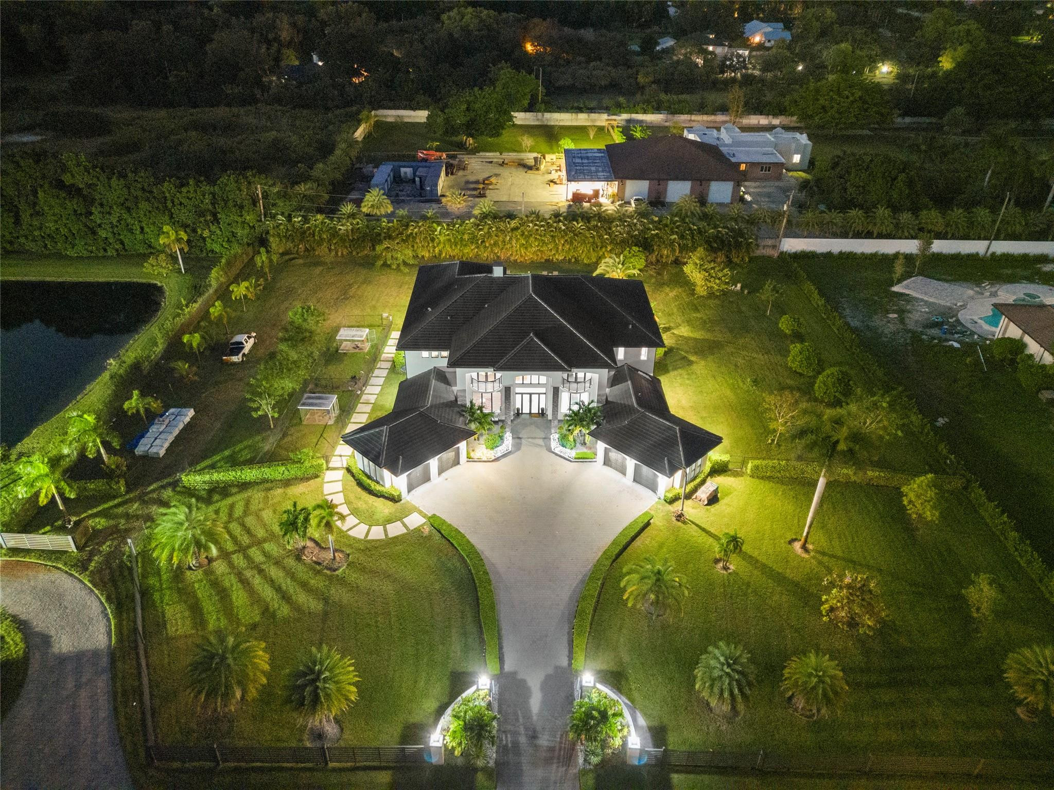 SUNSHINE RANCHES - Residential