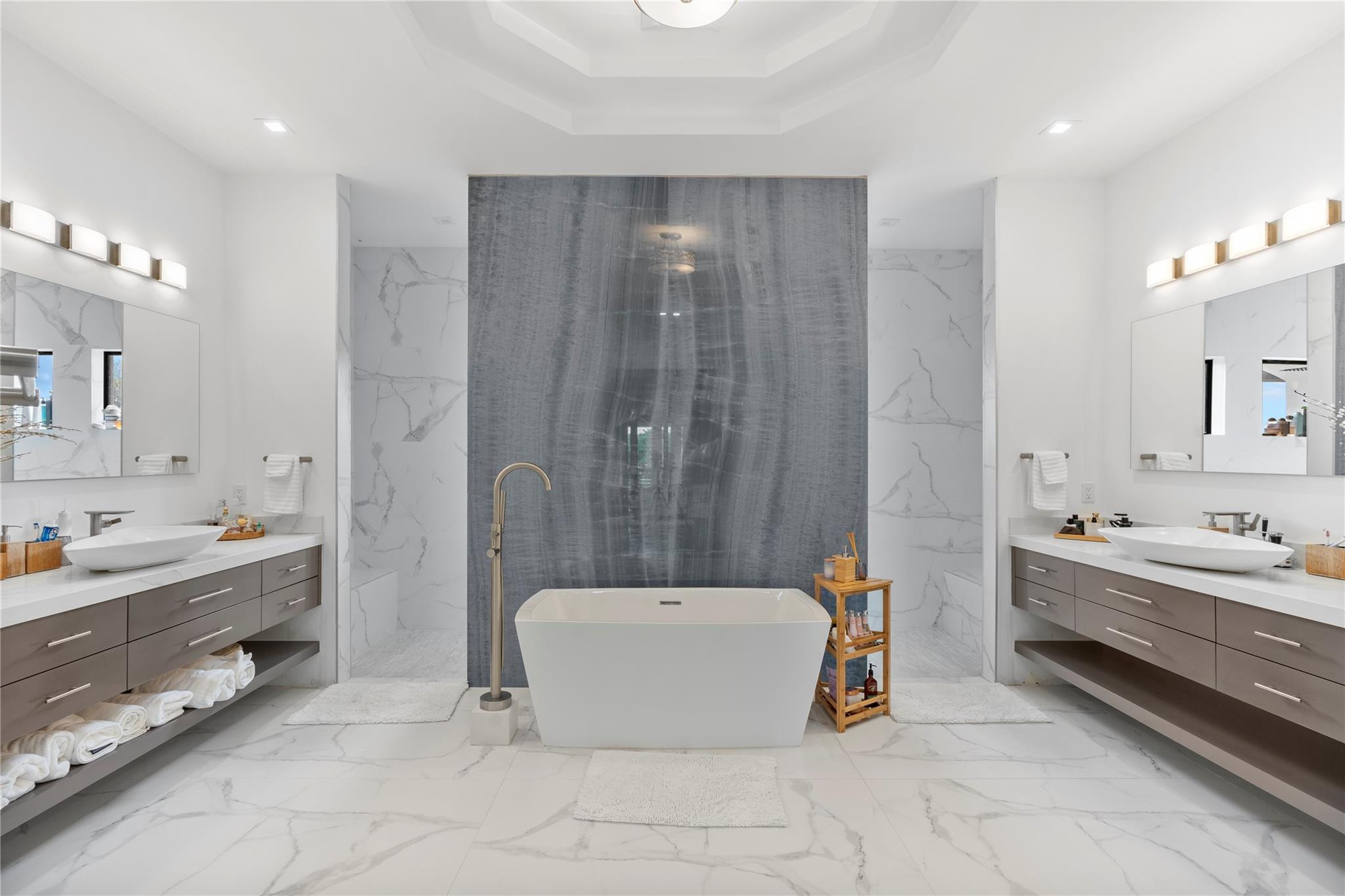 SUNSHINE RANCHES - Residential