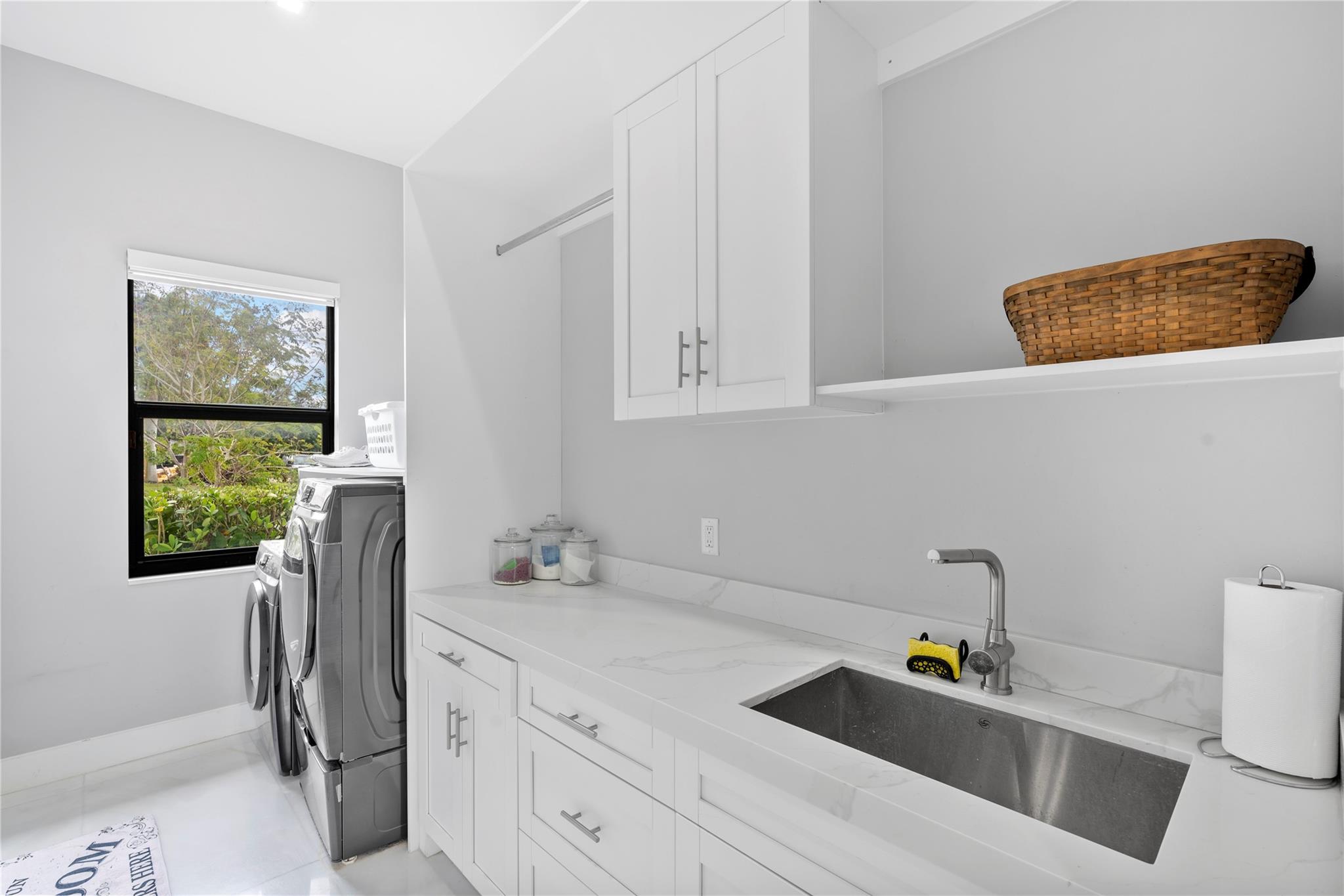 SUNSHINE RANCHES - Residential