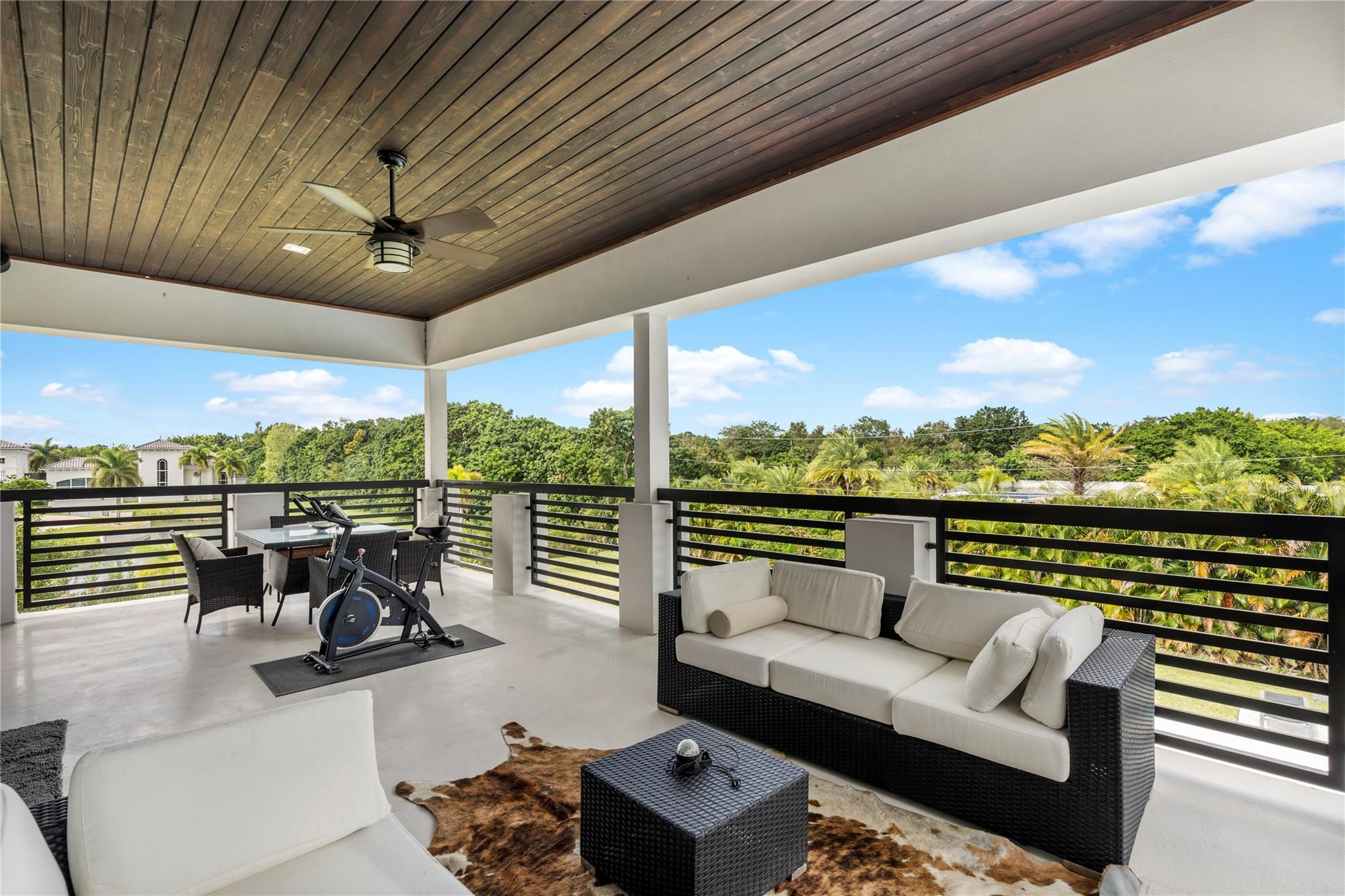 SUNSHINE RANCHES - Residential