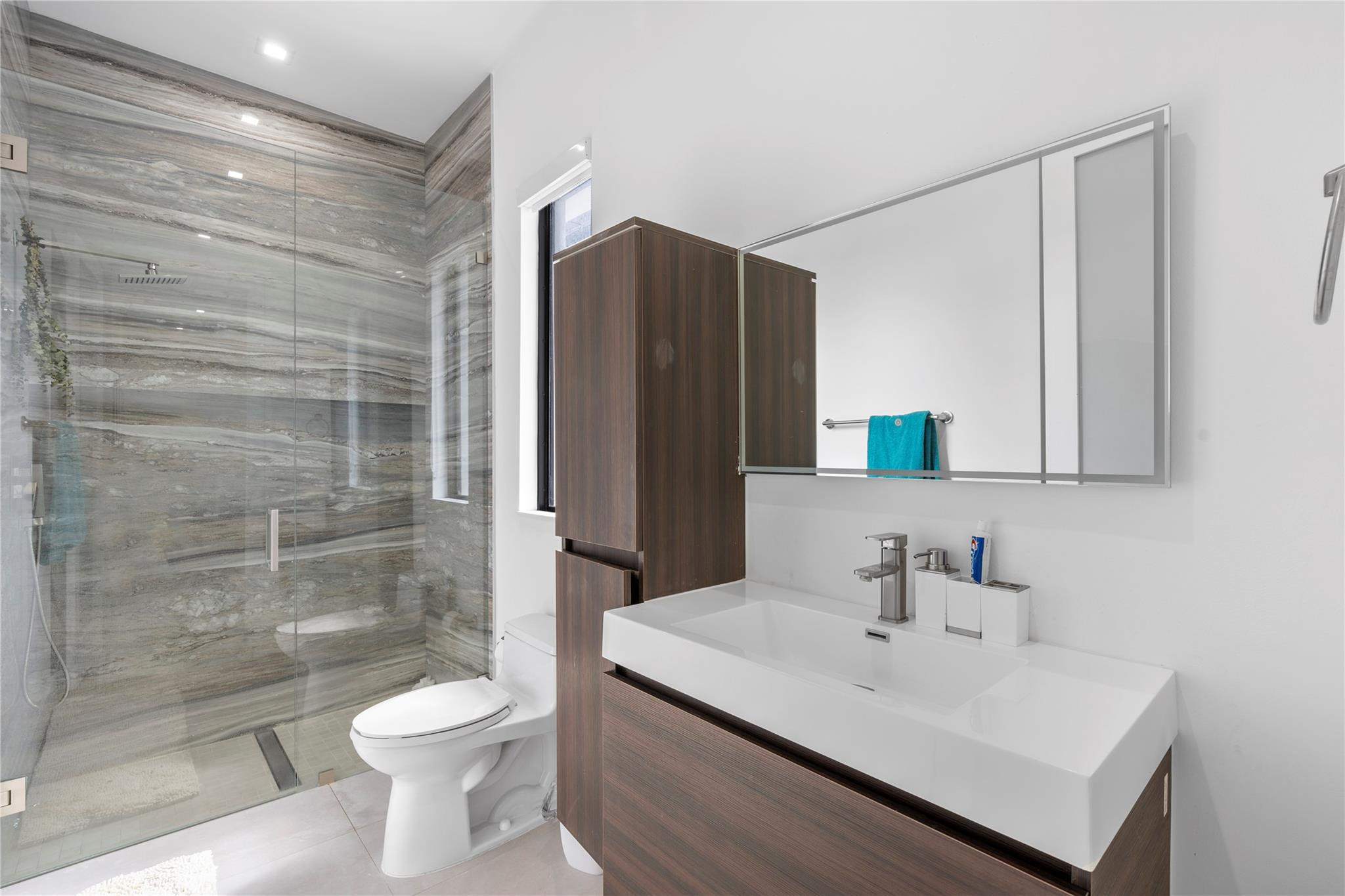 SUNSHINE RANCHES - Residential