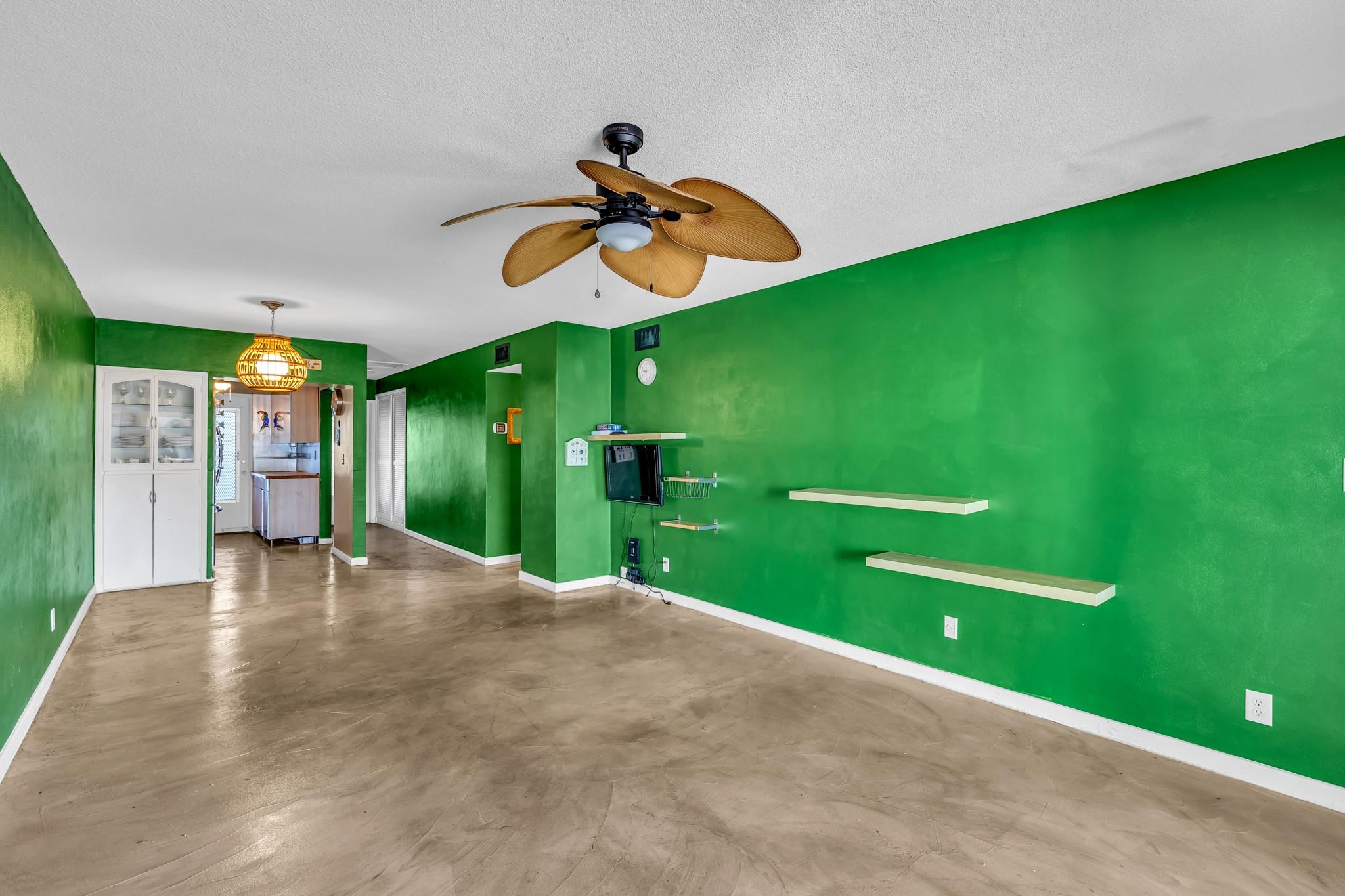 VENETIAN PARK CO-OP - Residential