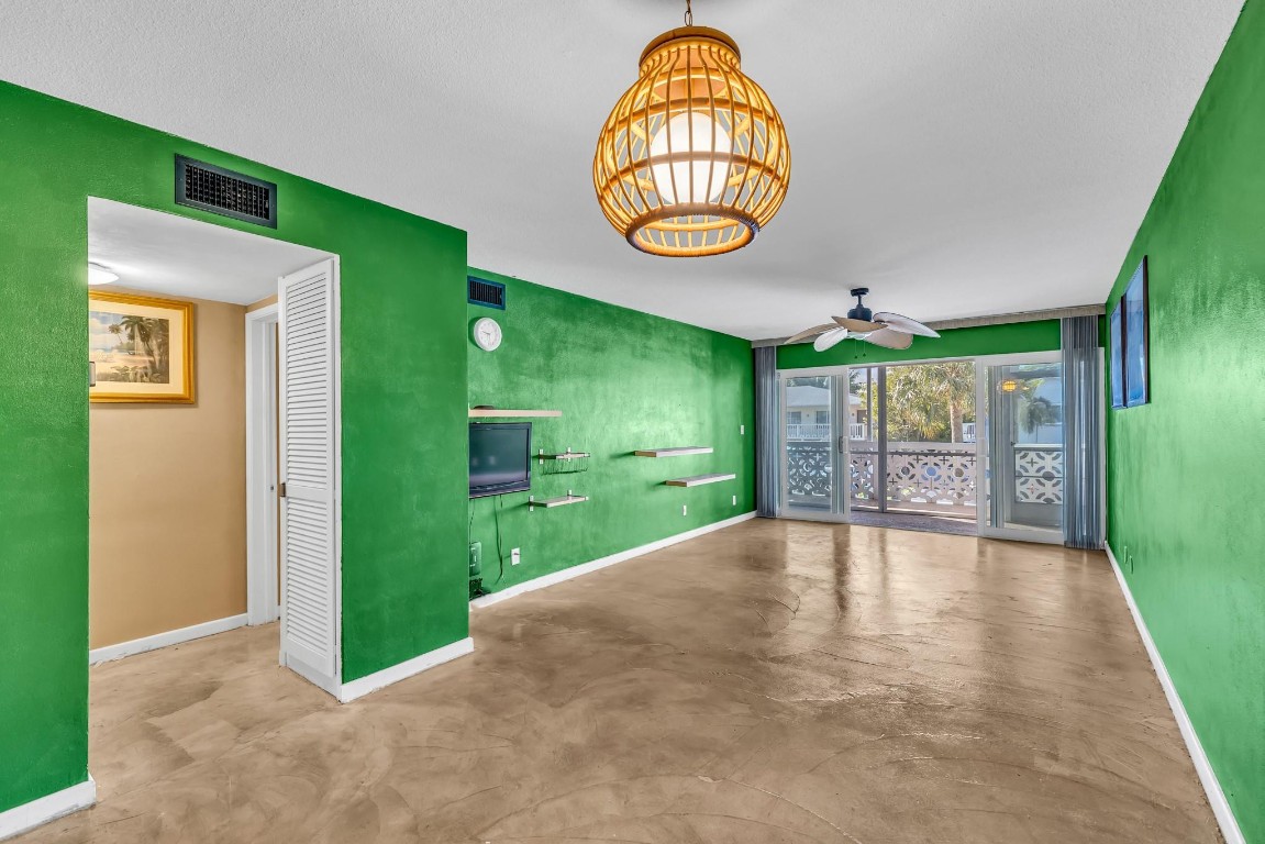 VENETIAN PARK CO-OP - Residential