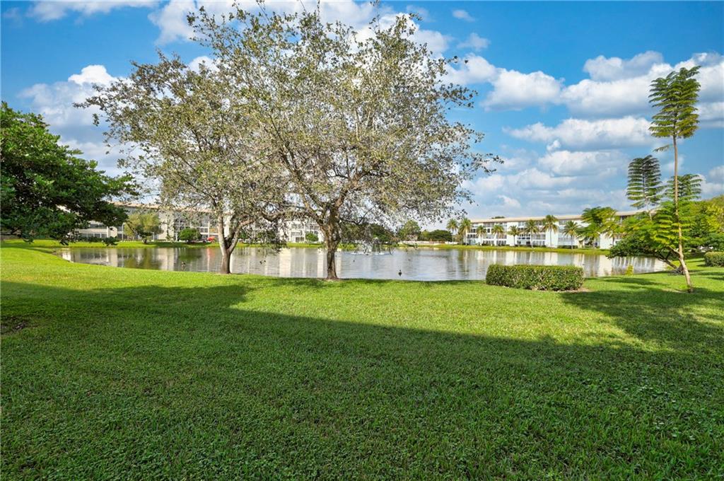 WYNMOOR VILLAGE - Residential