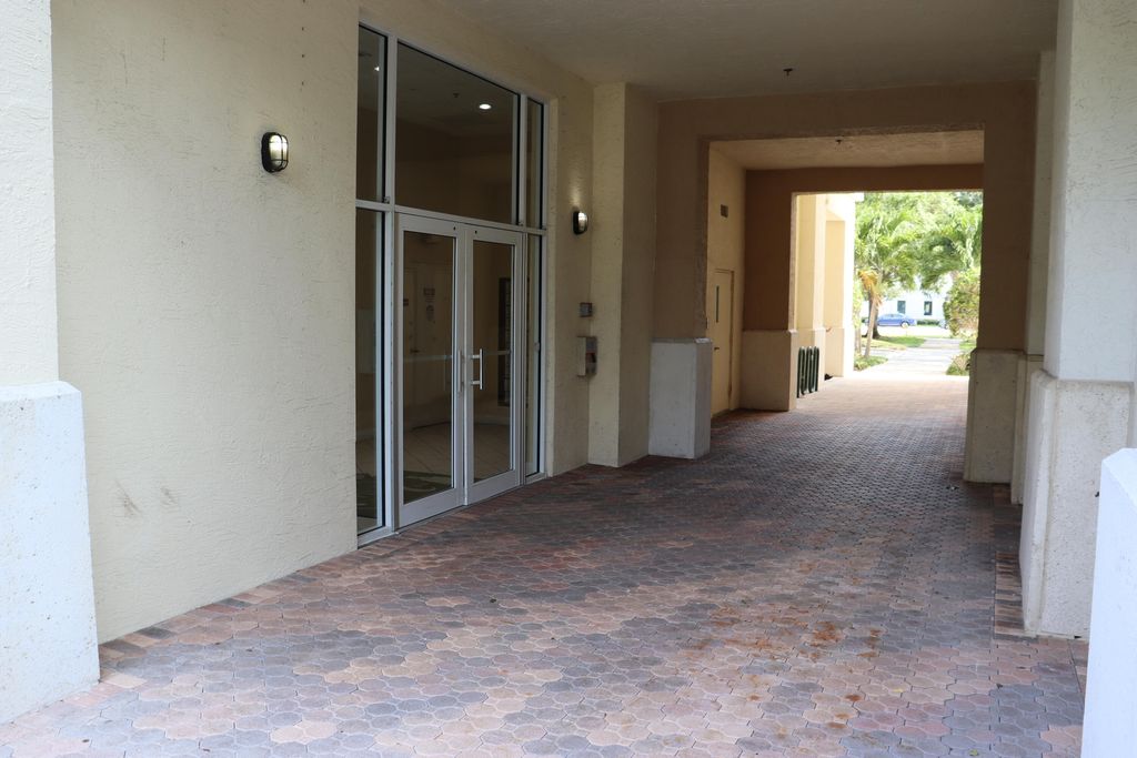 Photo of 1155 Main Street #203, Jupiter, FL 33458 (MLS # R10987453)