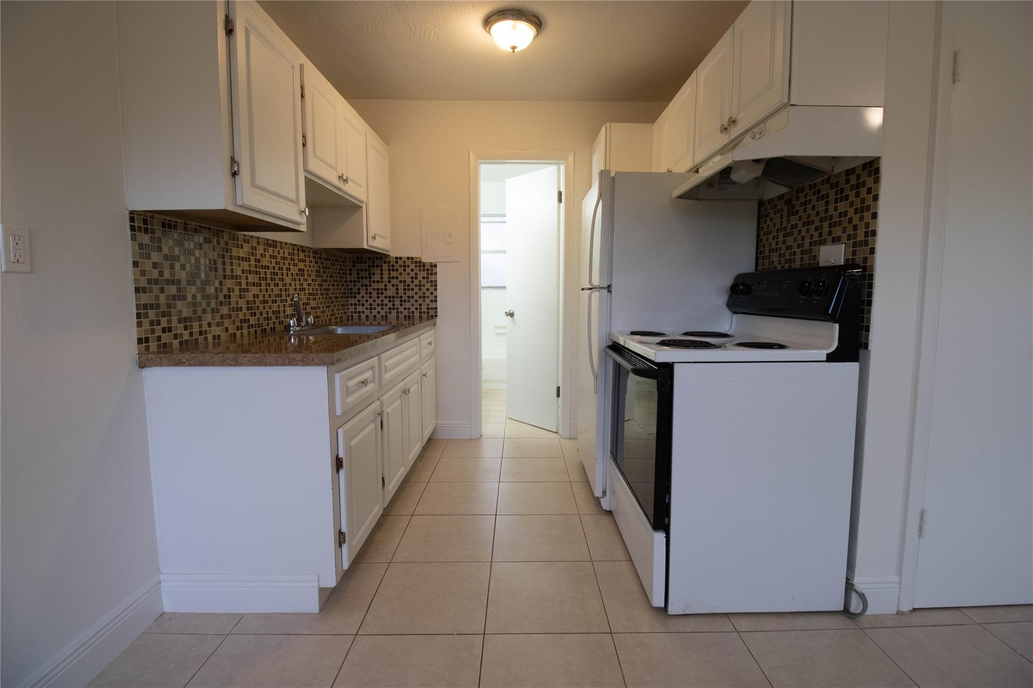 Sailboat Bend - Residential Lease