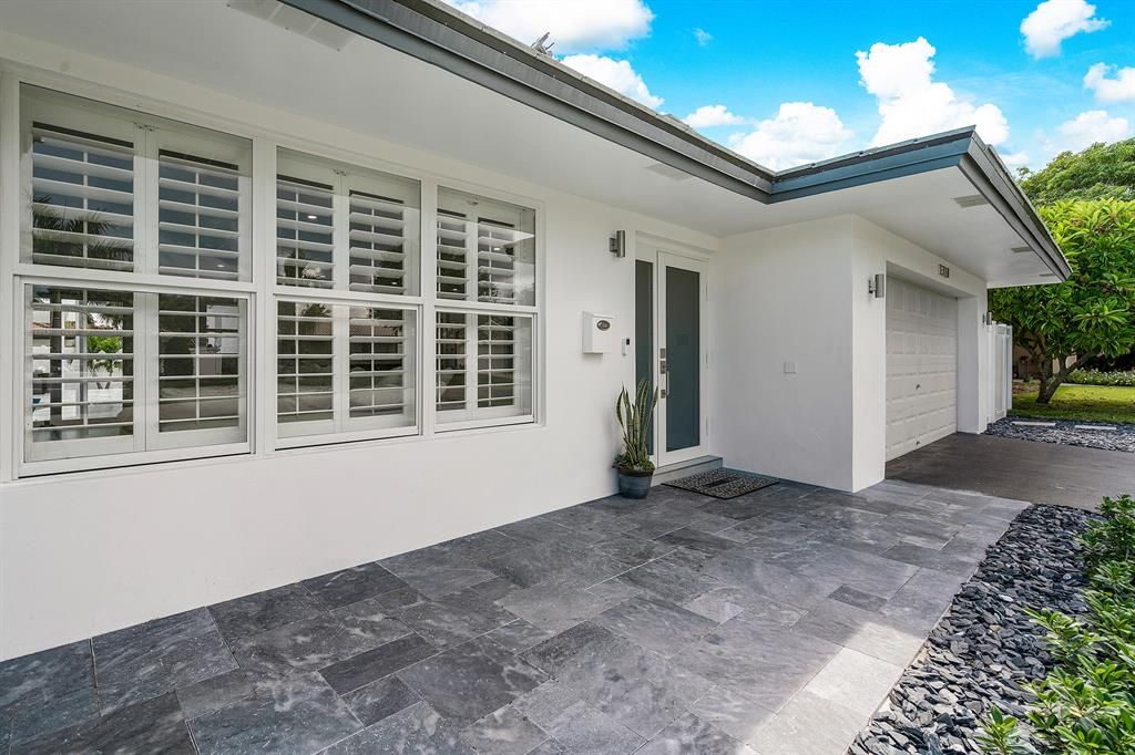 Photo of 1318 SW 13th Drive, Boca Raton, FL 33486 (MLS # R10831869)